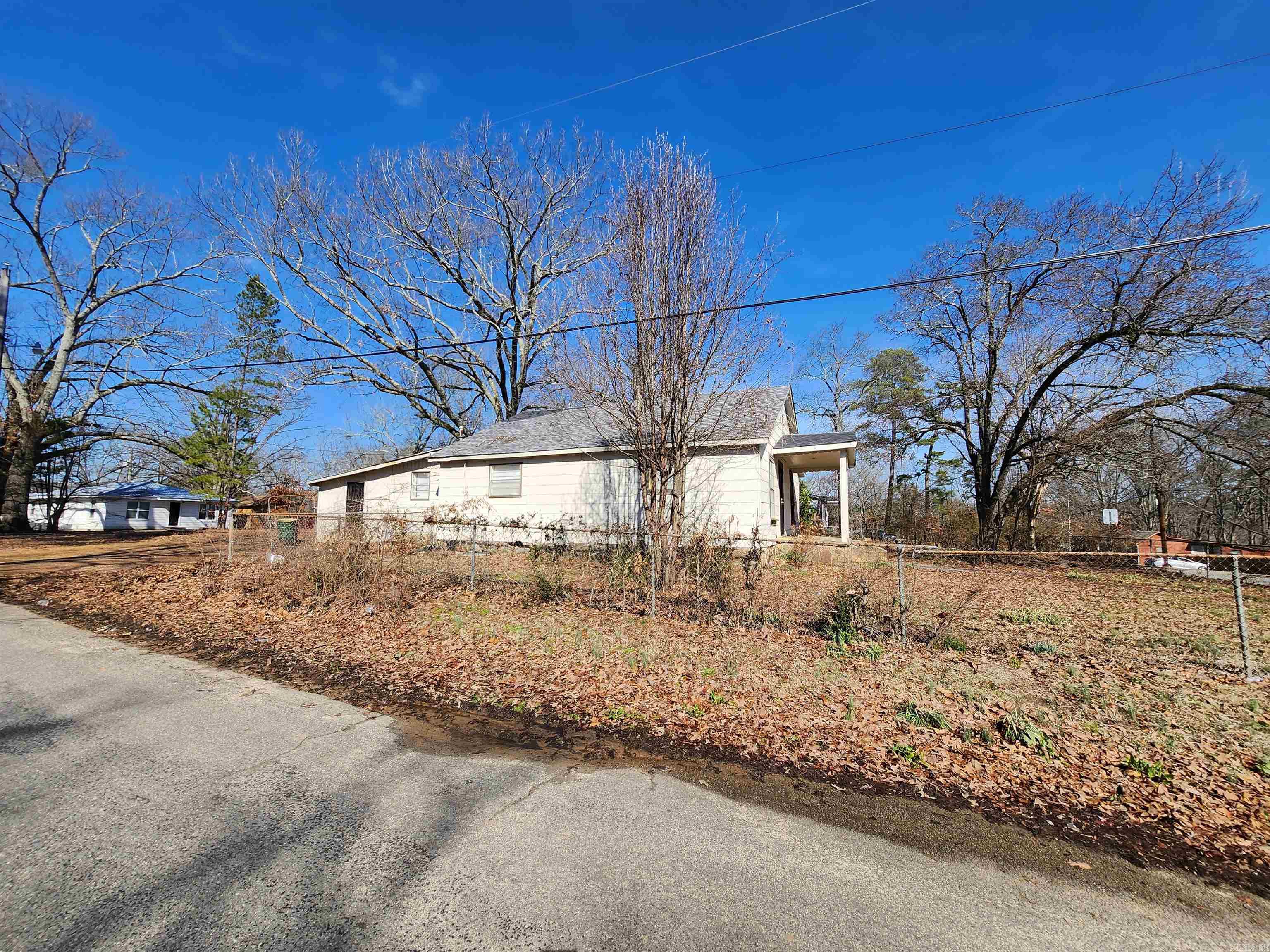 BARROW JOHN - Residential