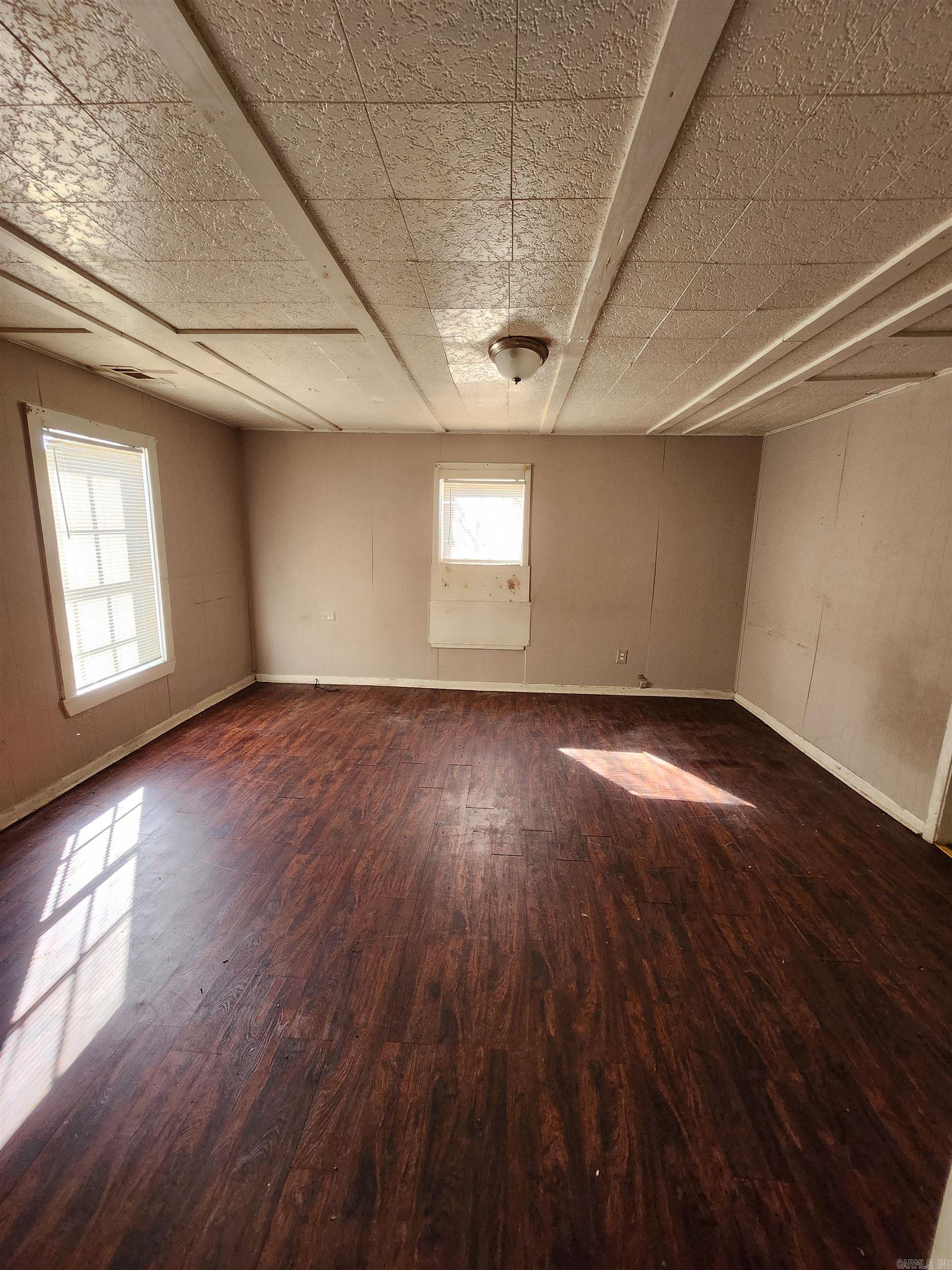 BARROW JOHN - Residential