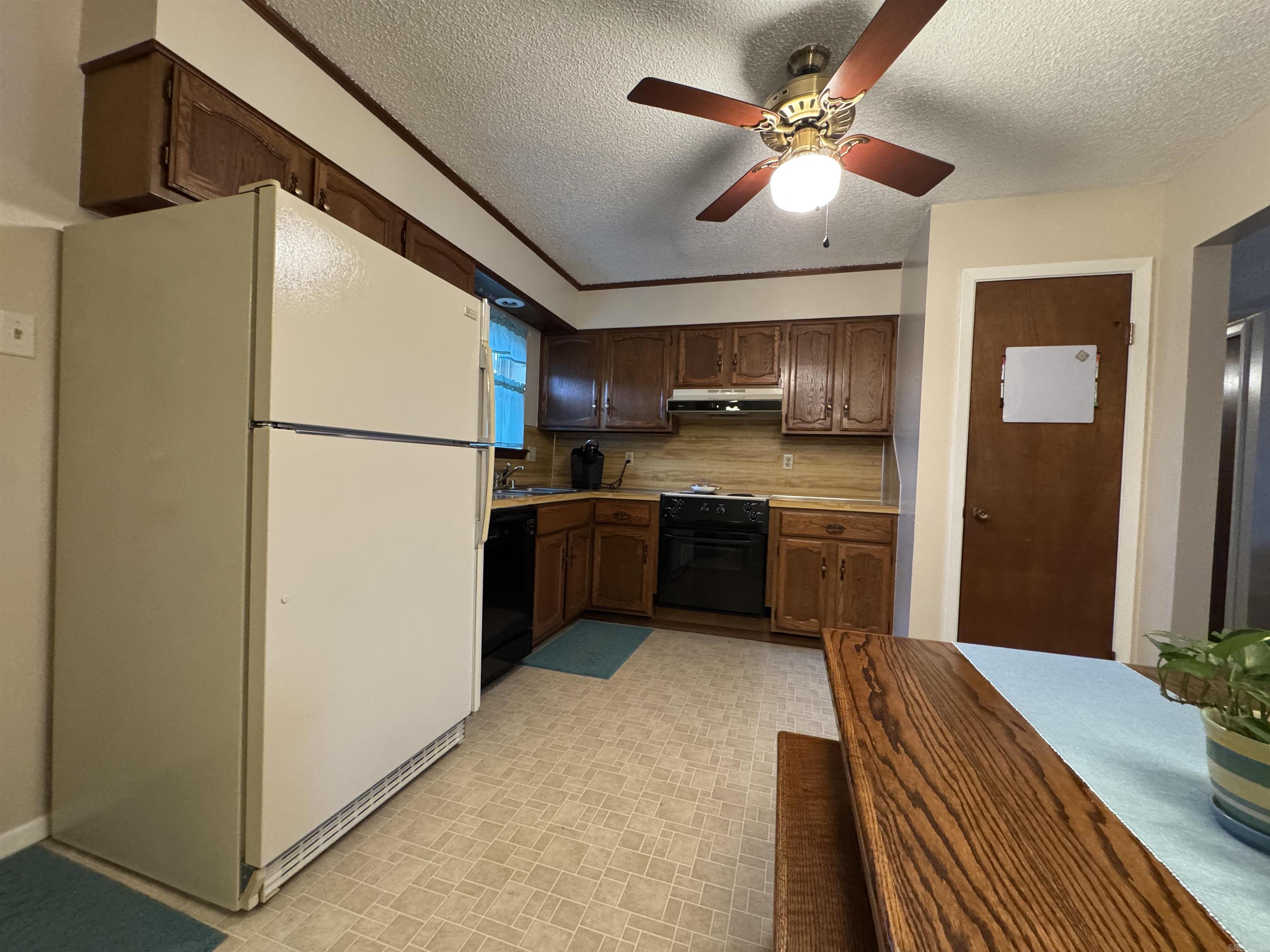 THE MEADOWS - Residential