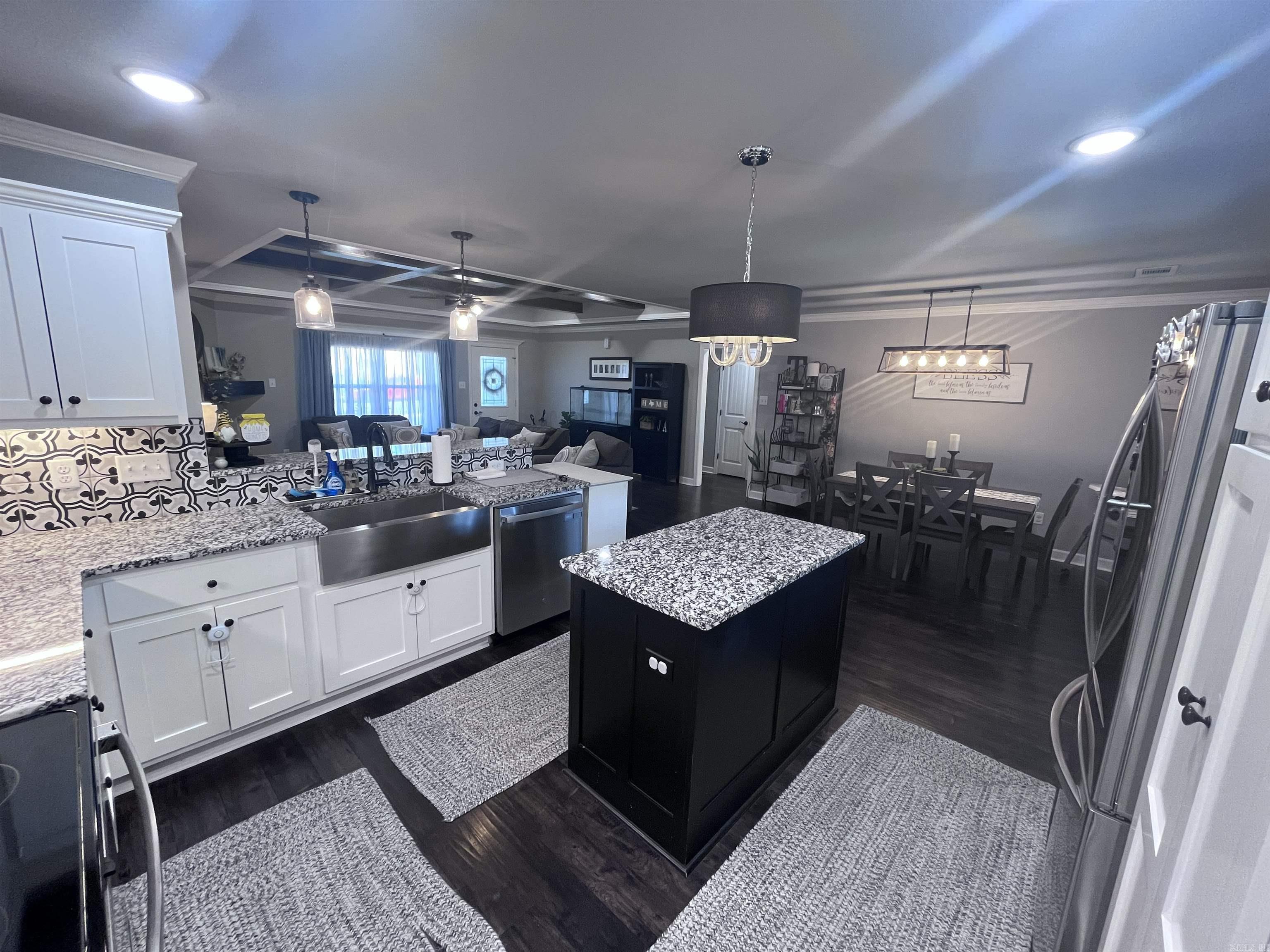 HERITAGE MEADOWS - Residential Lease