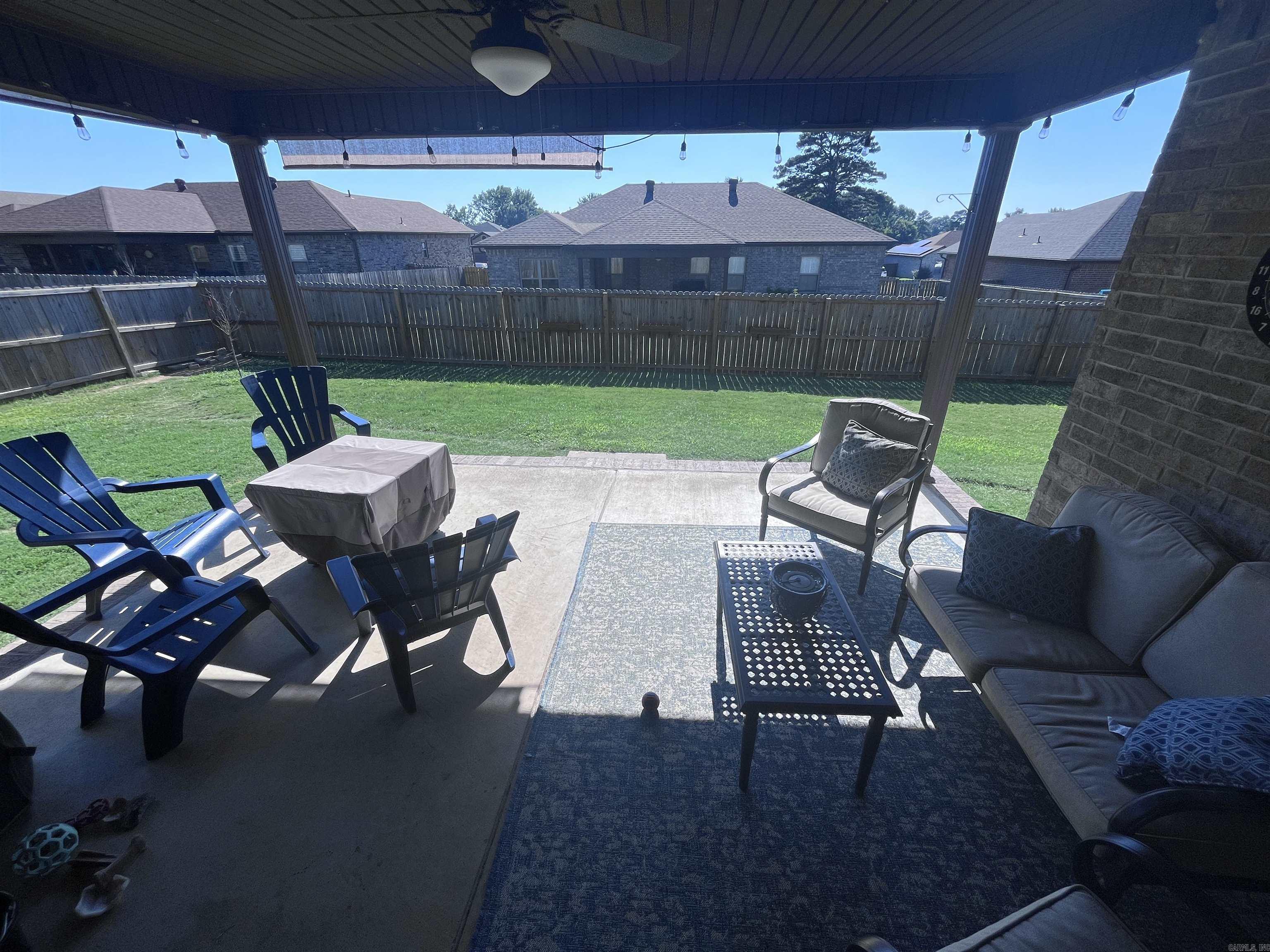 HERITAGE MEADOWS - Residential Lease