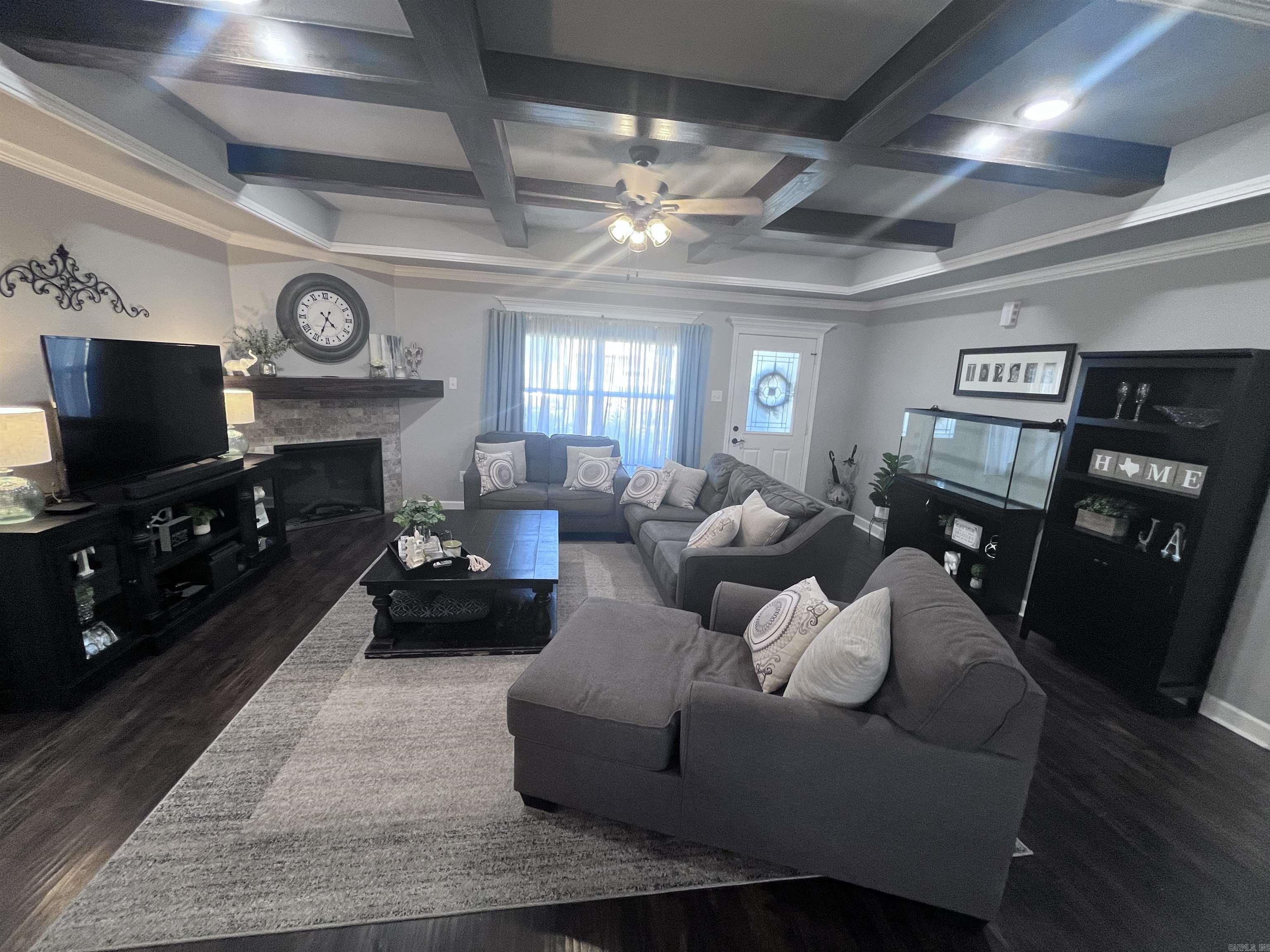 HERITAGE MEADOWS - Residential Lease