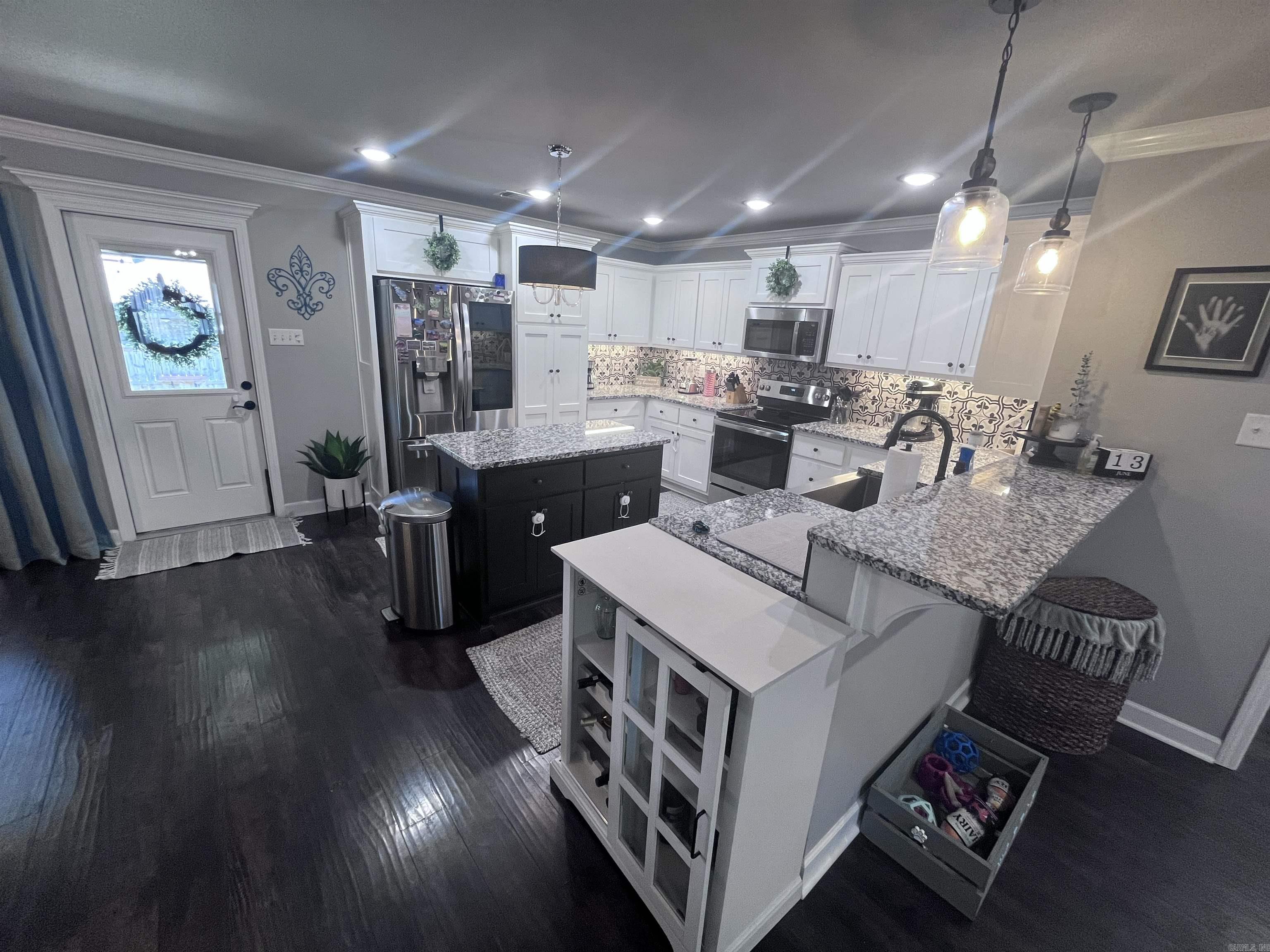 HERITAGE MEADOWS - Residential Lease