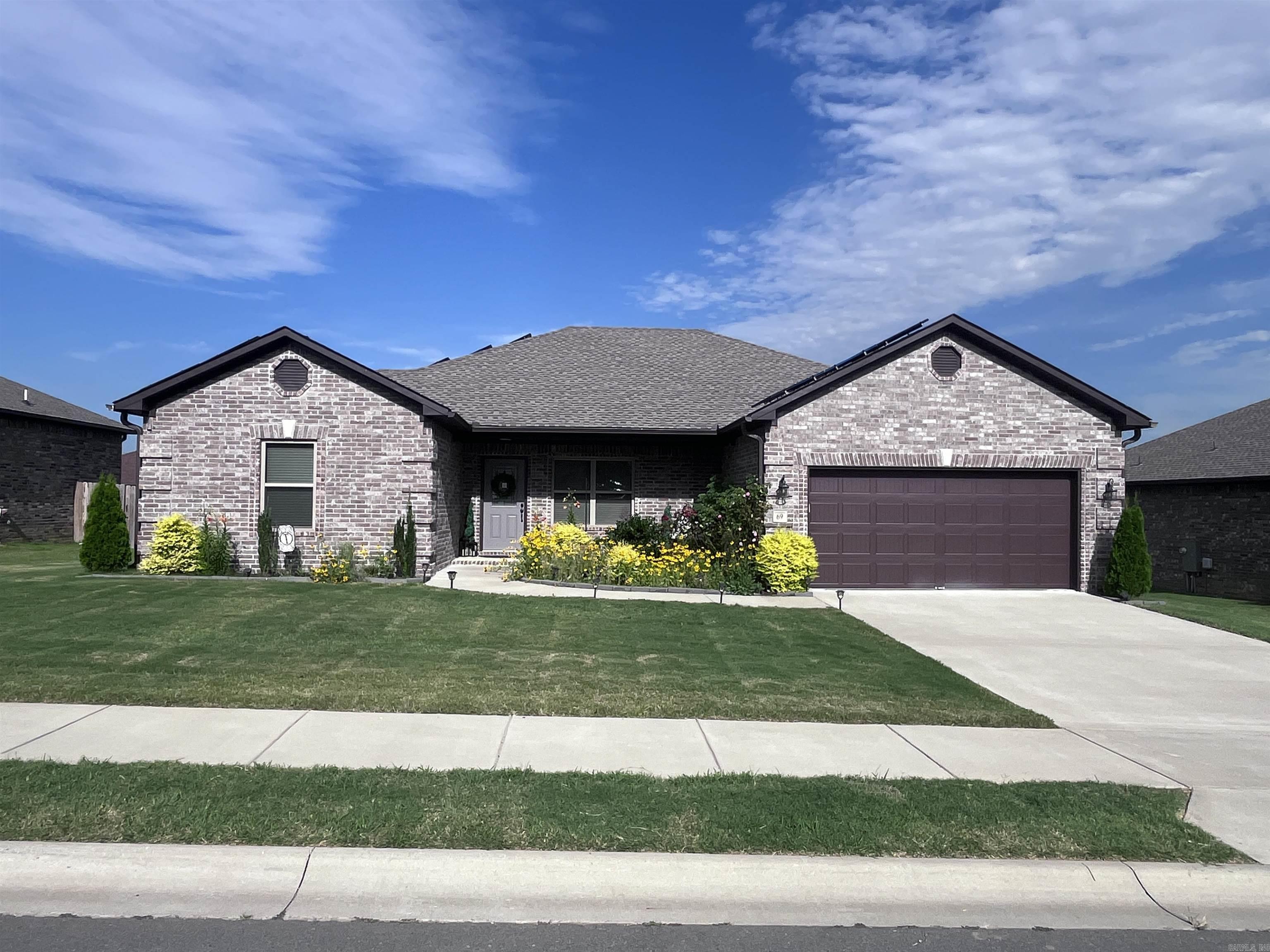 HERITAGE MEADOWS - Residential Lease