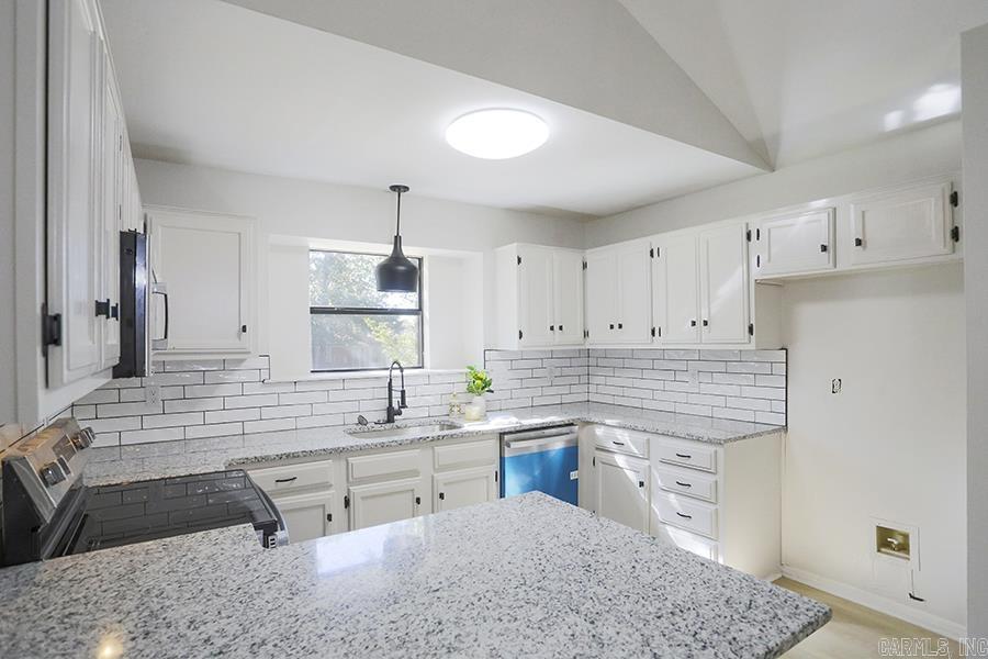 Kings Pointe - Residential