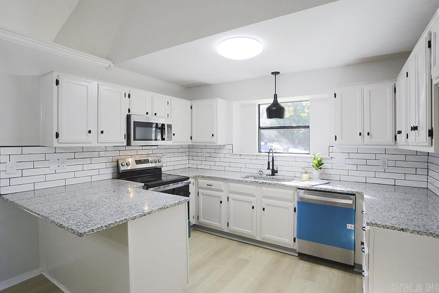 Kings Pointe - Residential