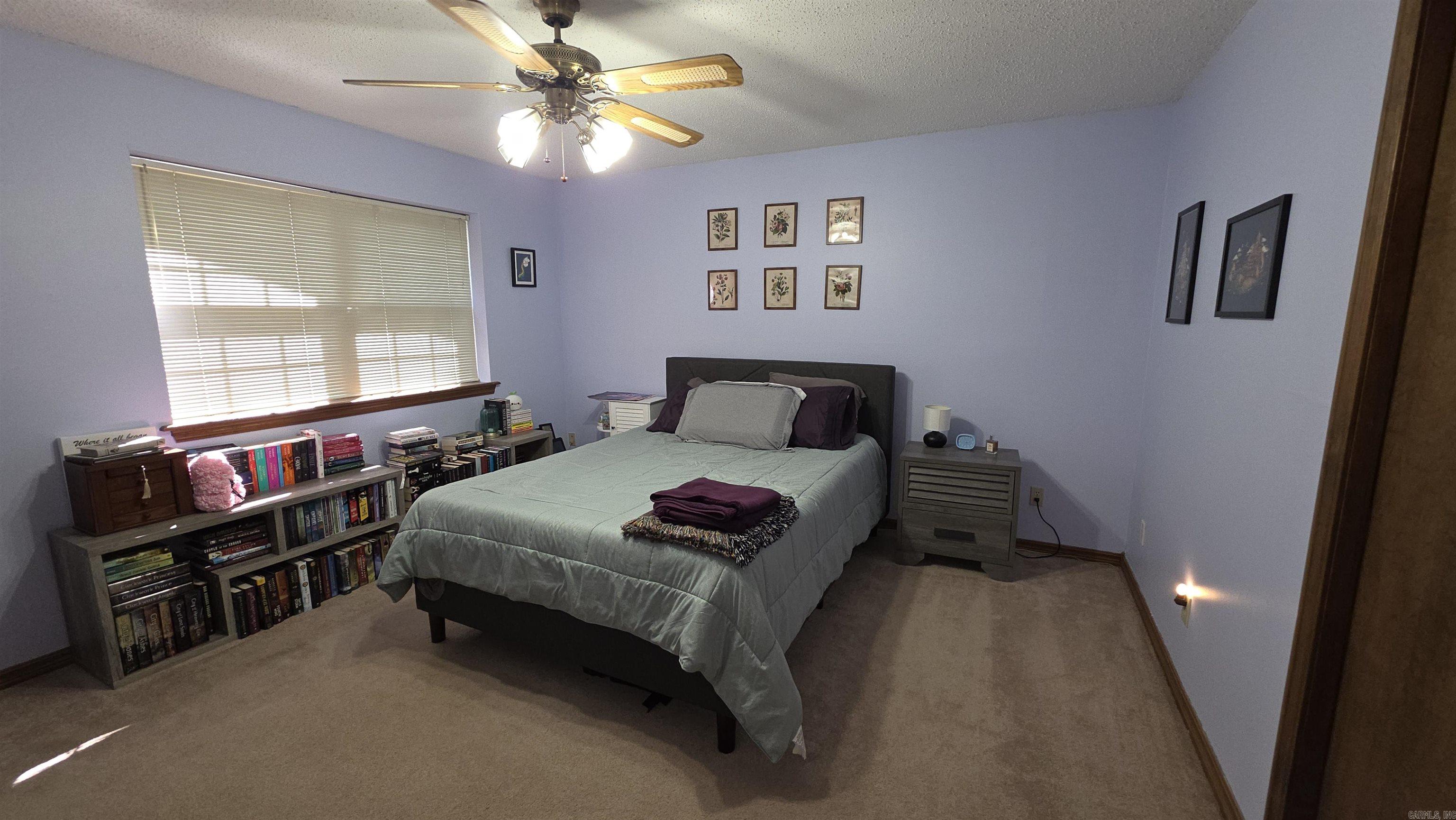 Skyline Manor Unit 1 - Residential