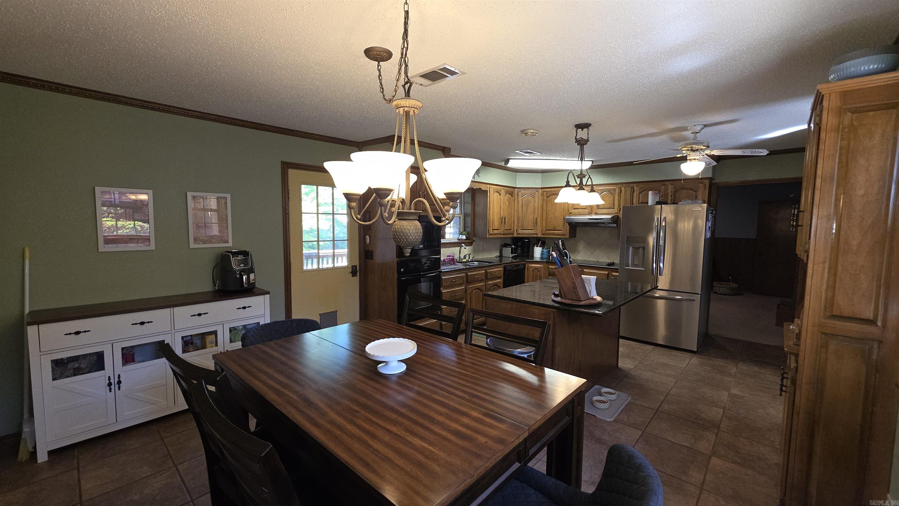 Skyline Manor Unit 1 - Residential