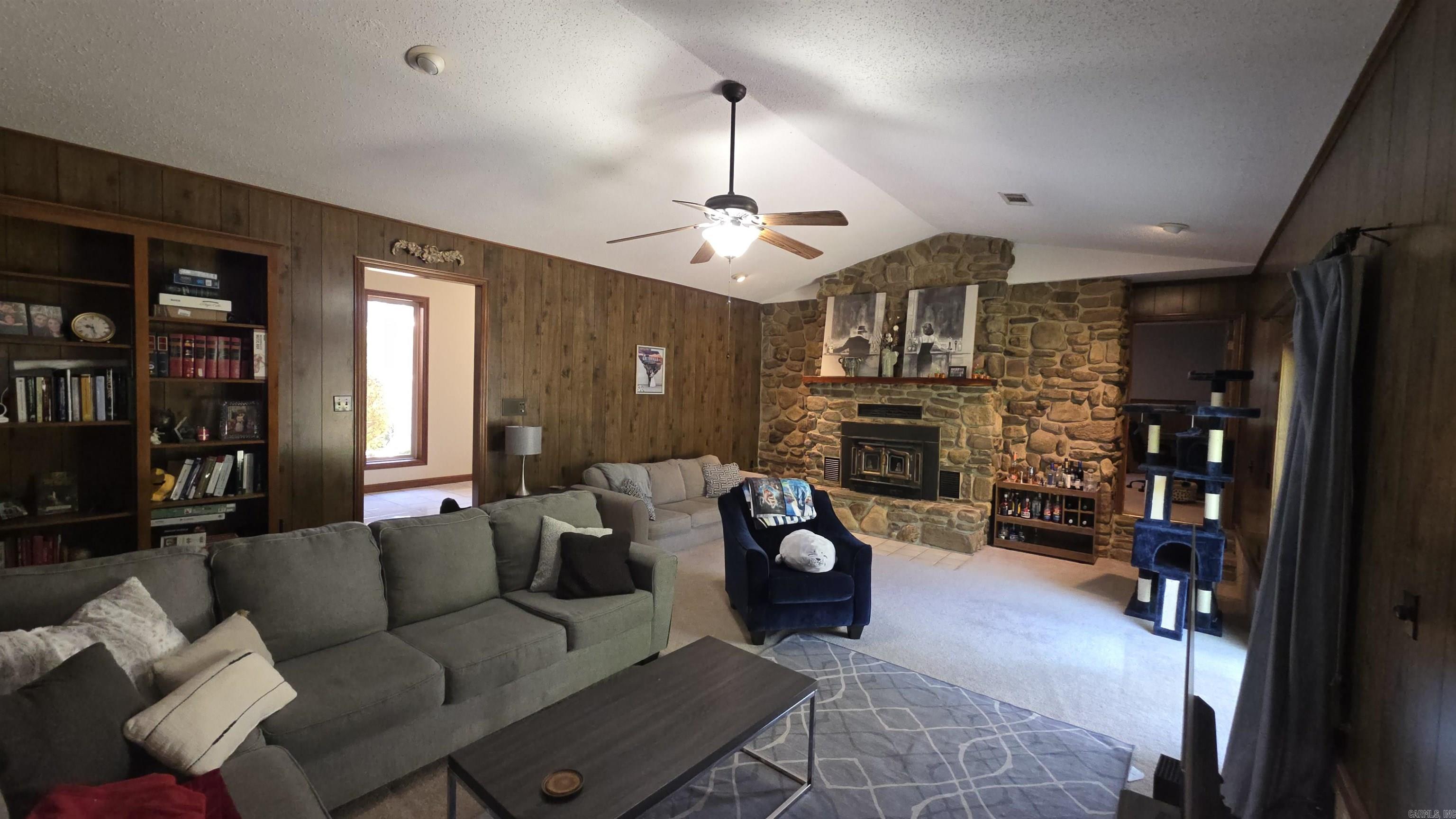 Skyline Manor Unit 1 - Residential