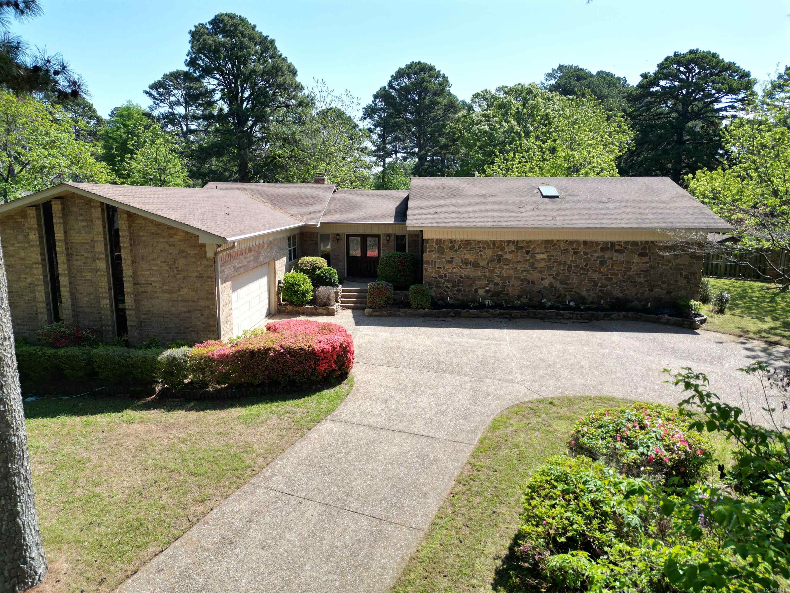 Skyline Manor Unit 1 - Residential