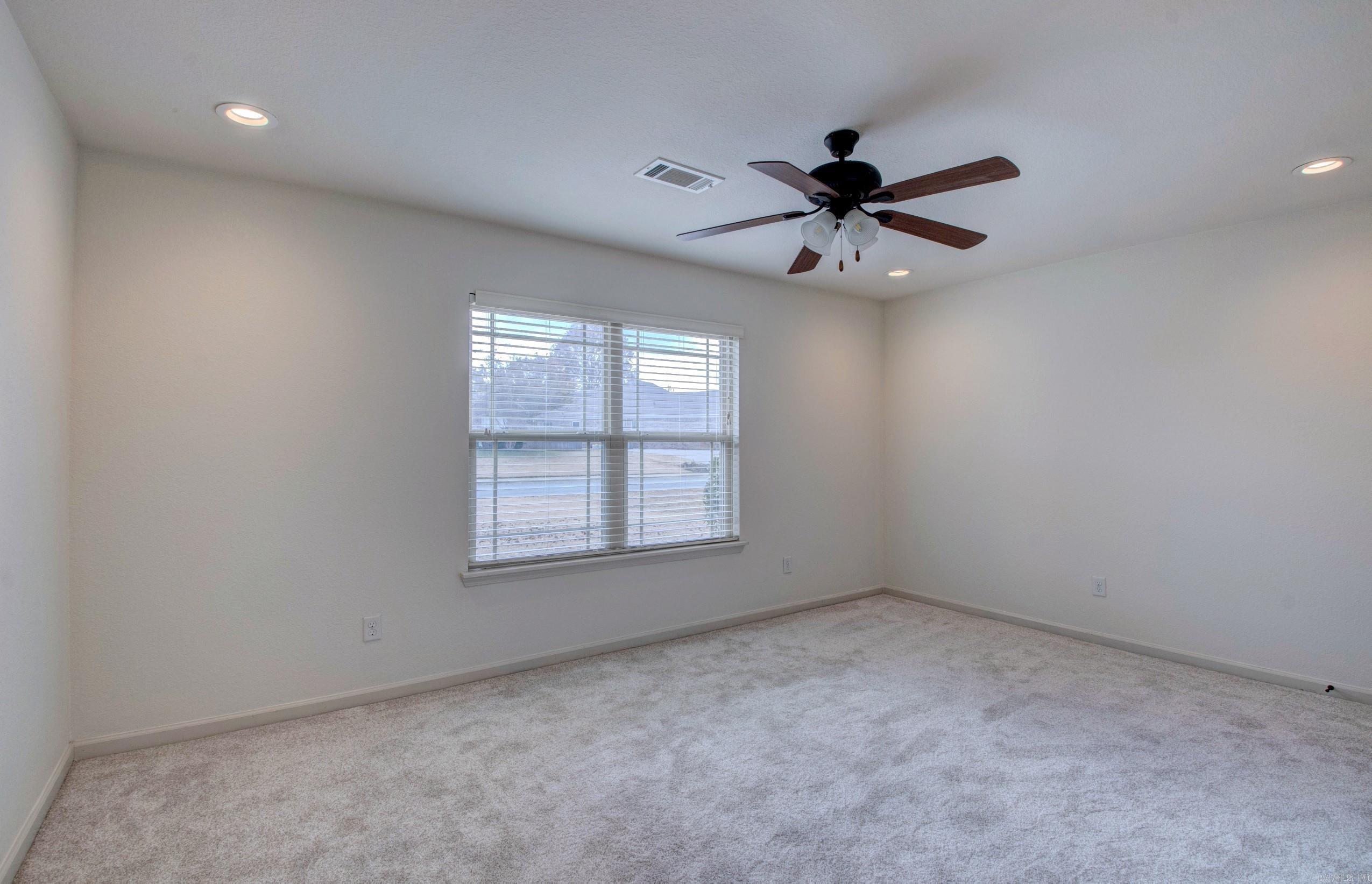 SOUTHERN COMFORT ESTATES - Residential