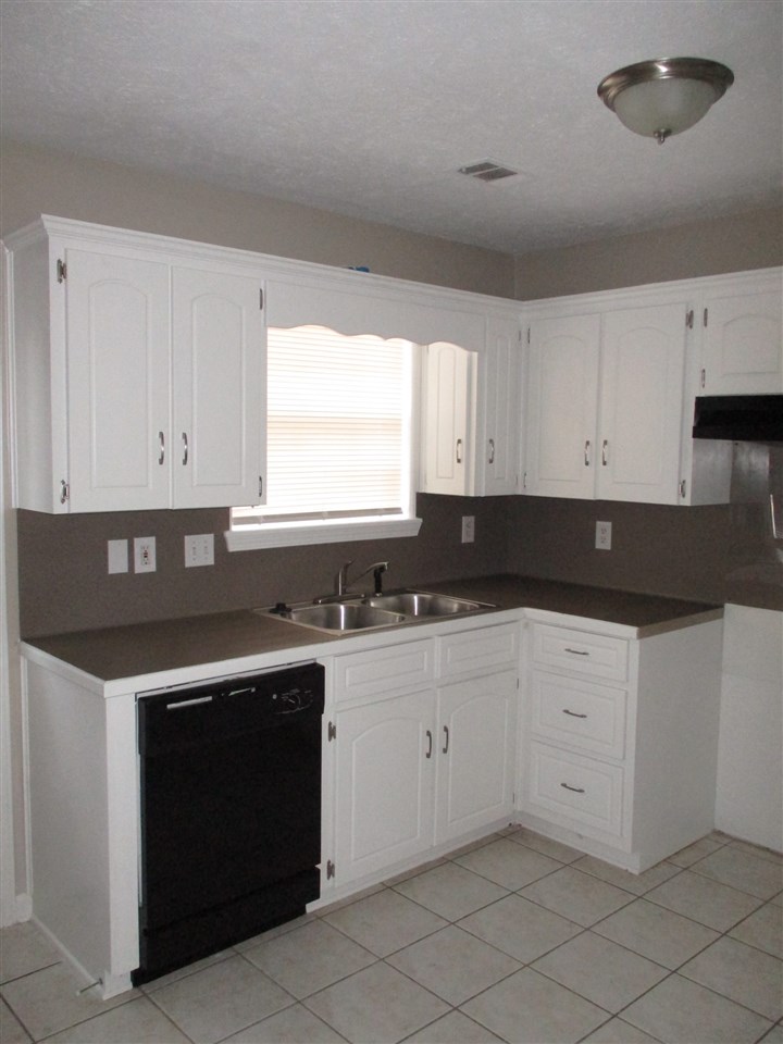 Timberwood Park I - Residential Lease