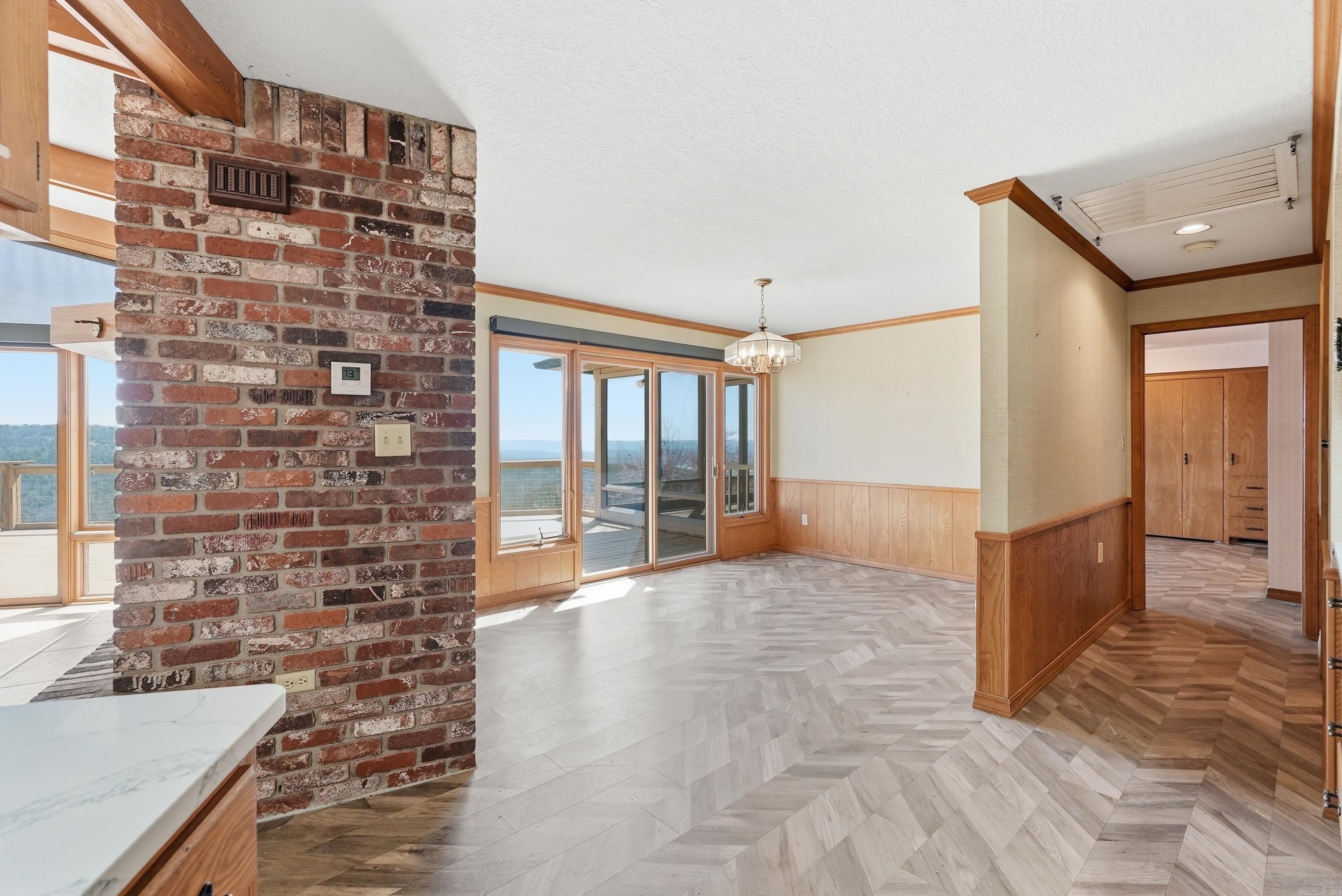 CHELSEA GLADE - Residential