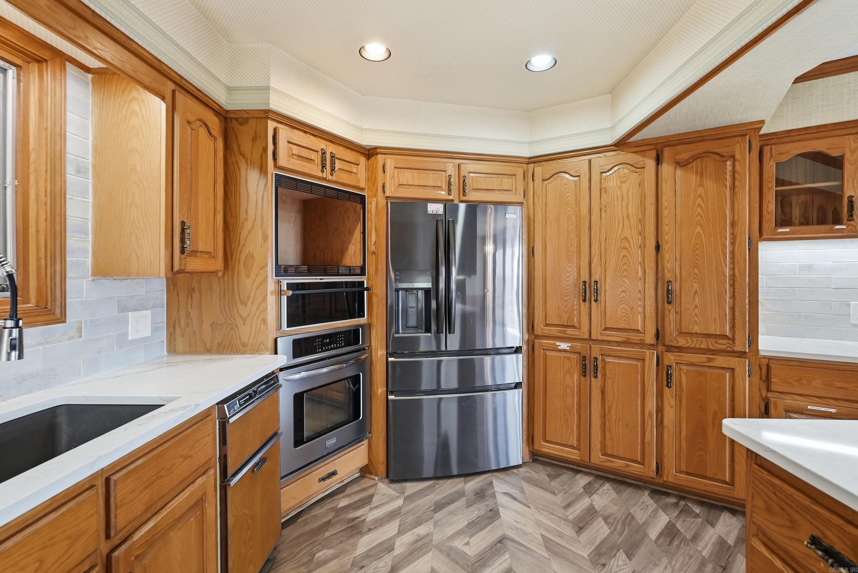 CHELSEA GLADE - Residential