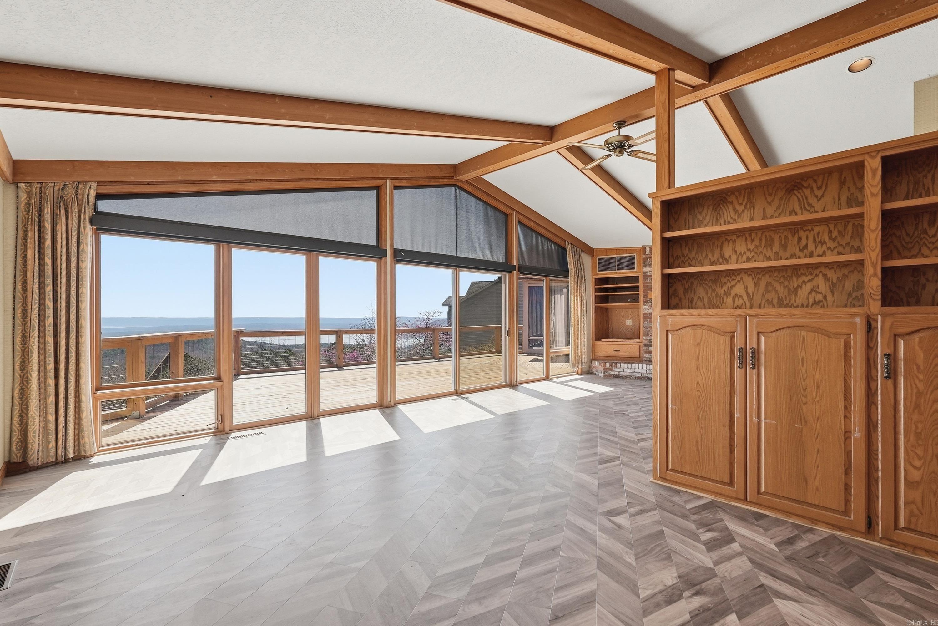 CHELSEA GLADE - Residential