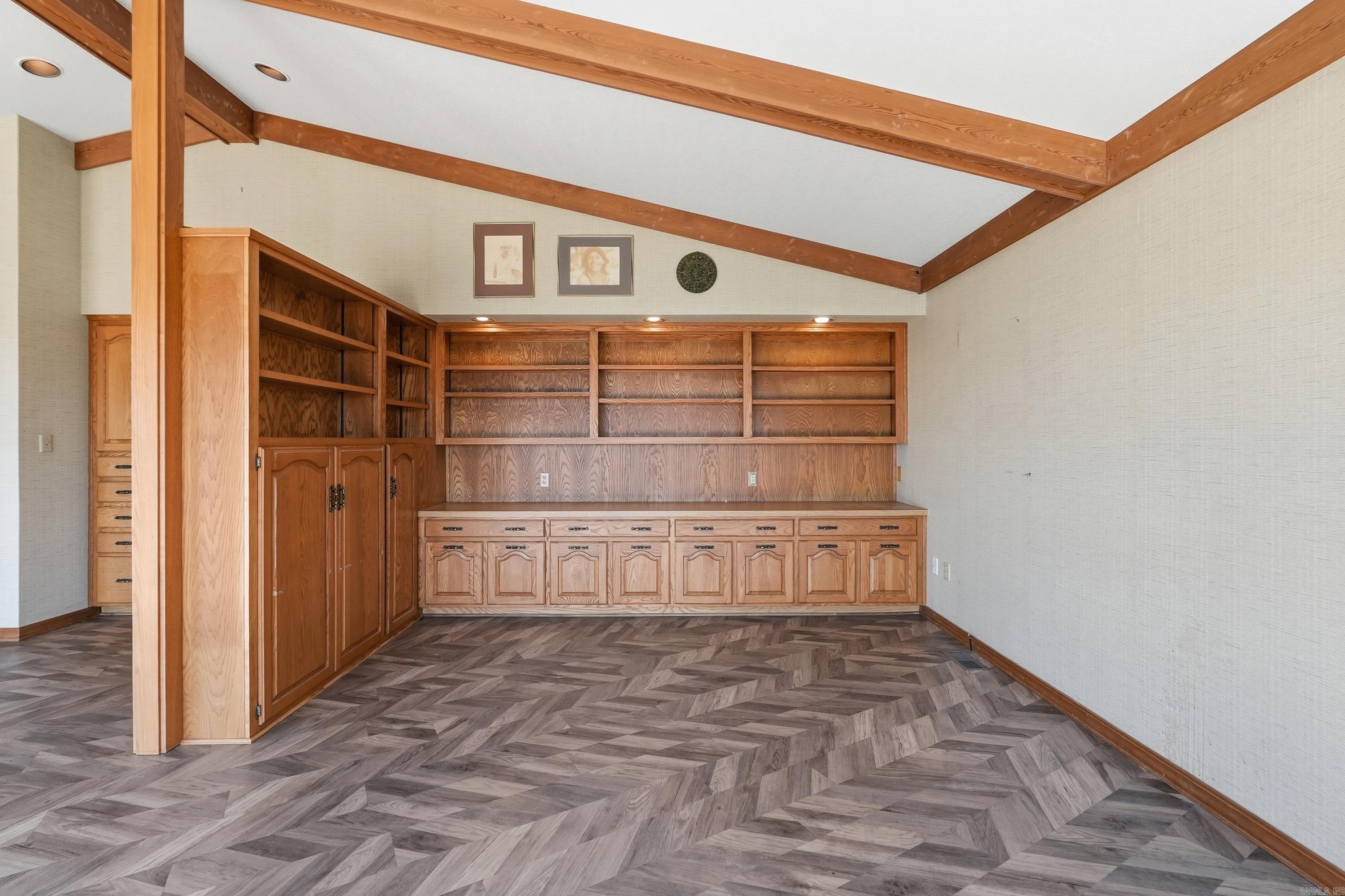 CHELSEA GLADE - Residential