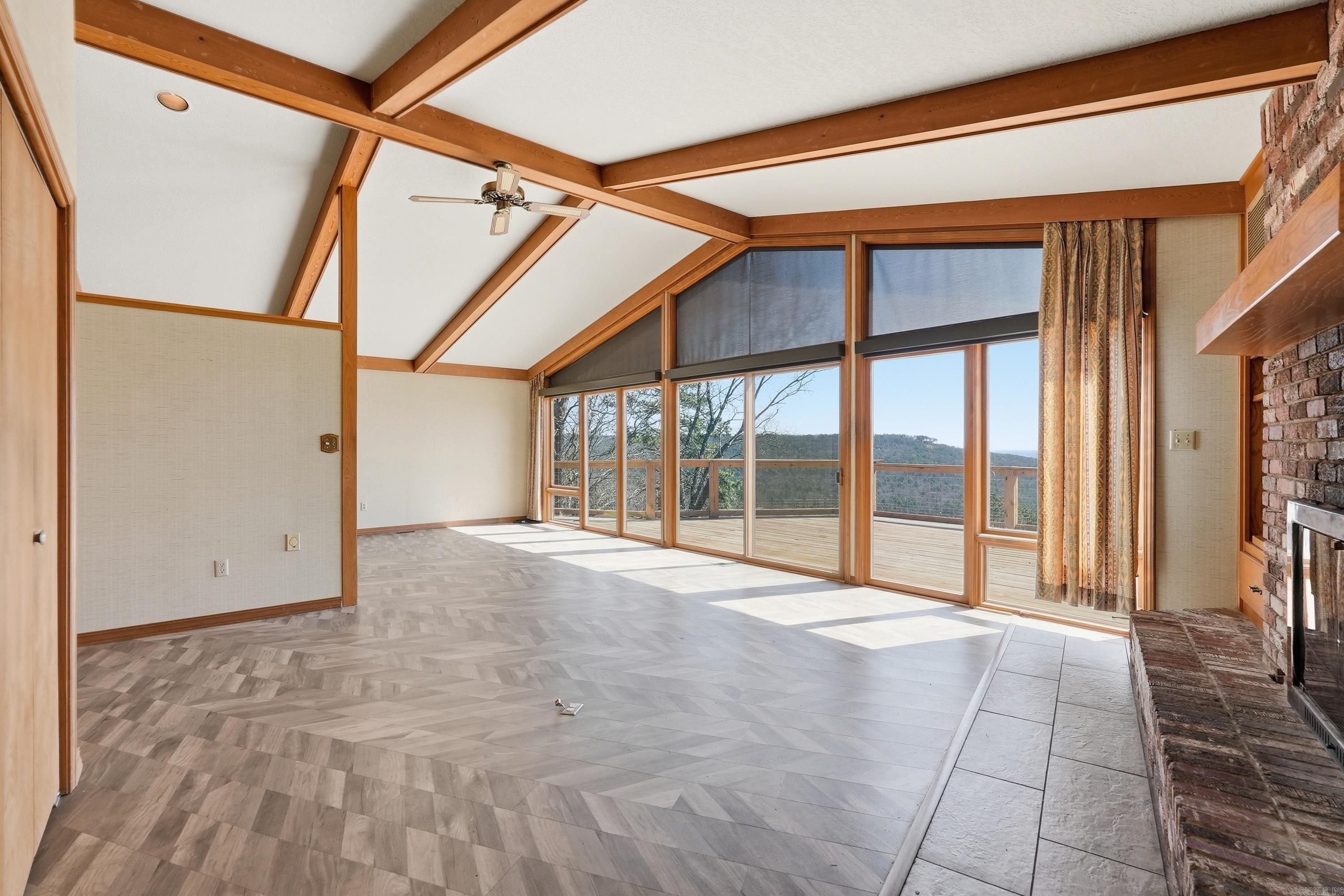 CHELSEA GLADE - Residential