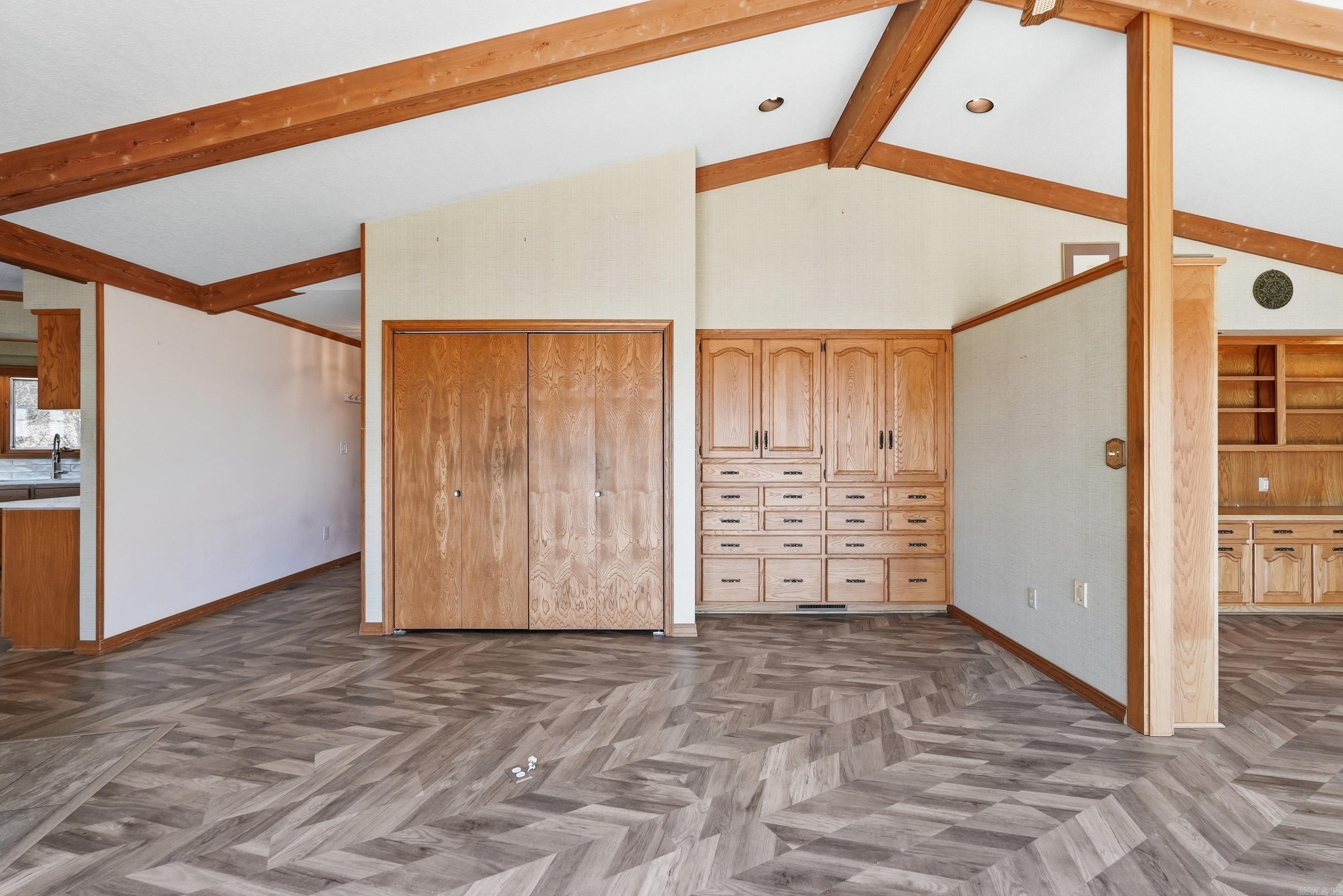 CHELSEA GLADE - Residential