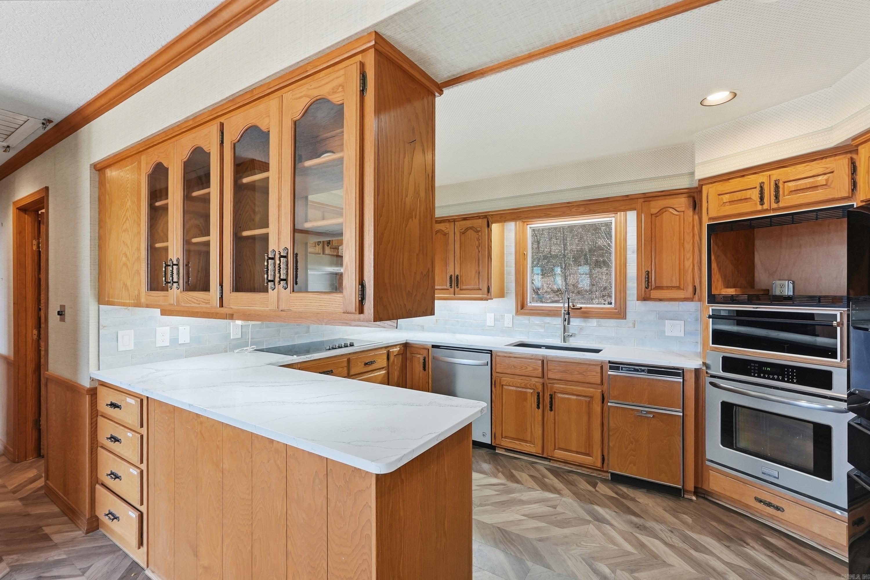 CHELSEA GLADE - Residential