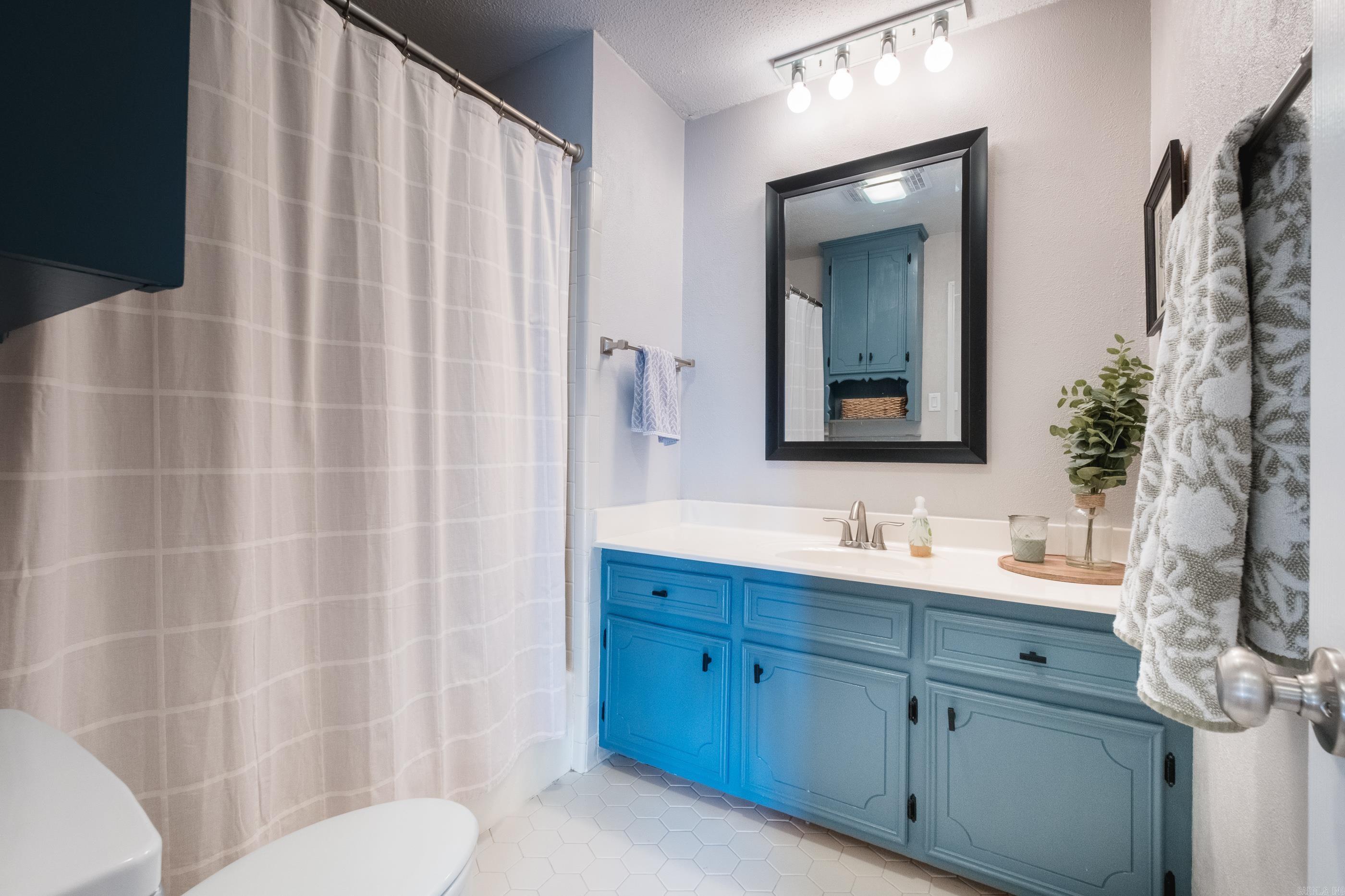 TURTLE CREEK - Residential