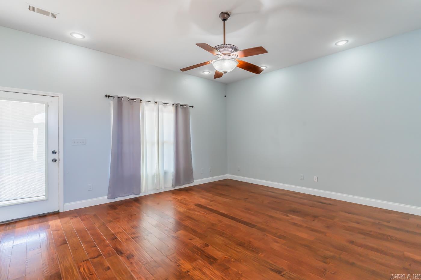 JORDAN KAITLYN - Residential