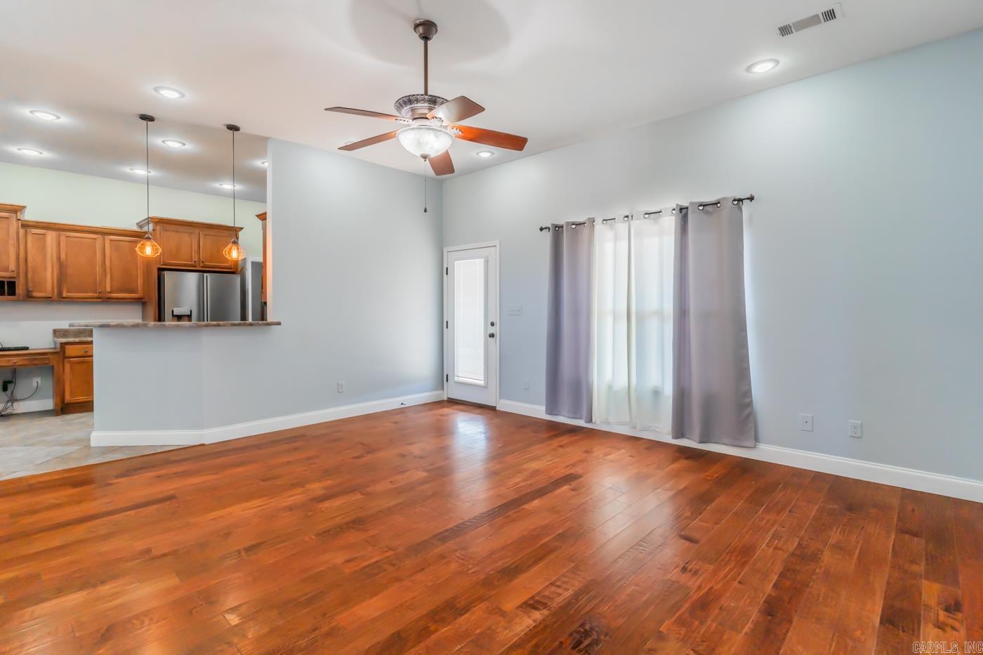 JORDAN KAITLYN - Residential