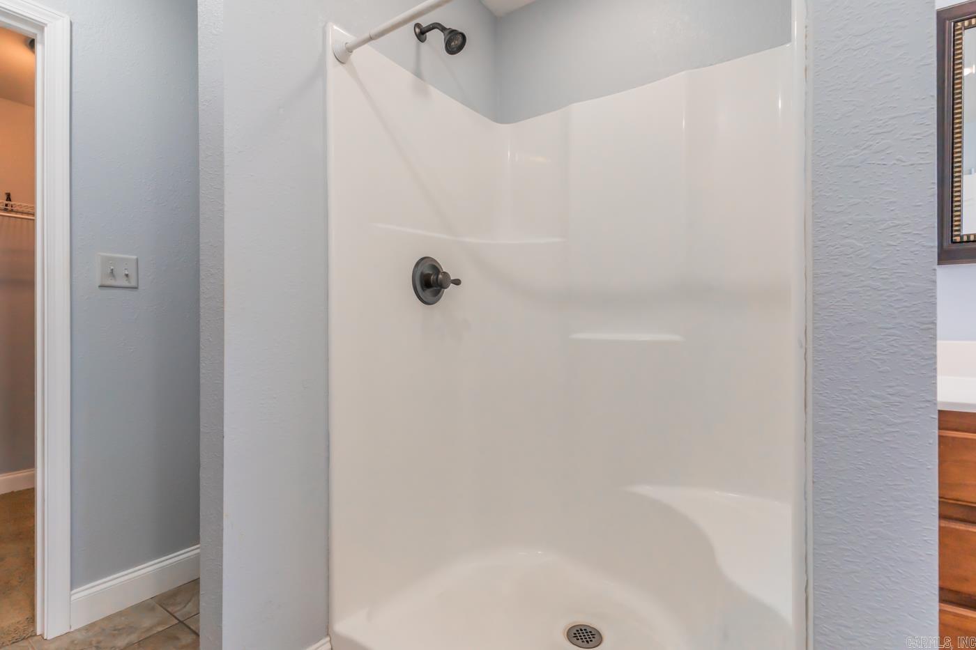 JORDAN KAITLYN - Residential