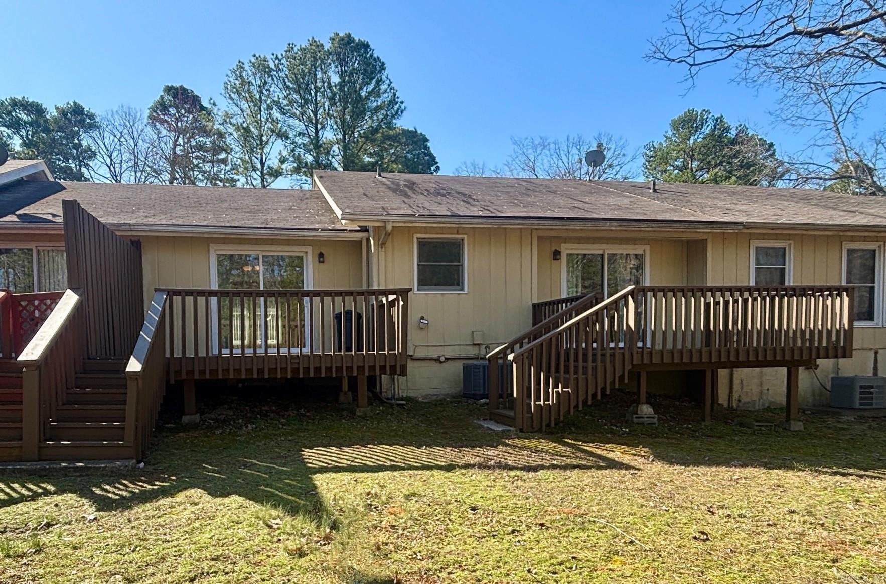 VALENCIA COURTS - Residential