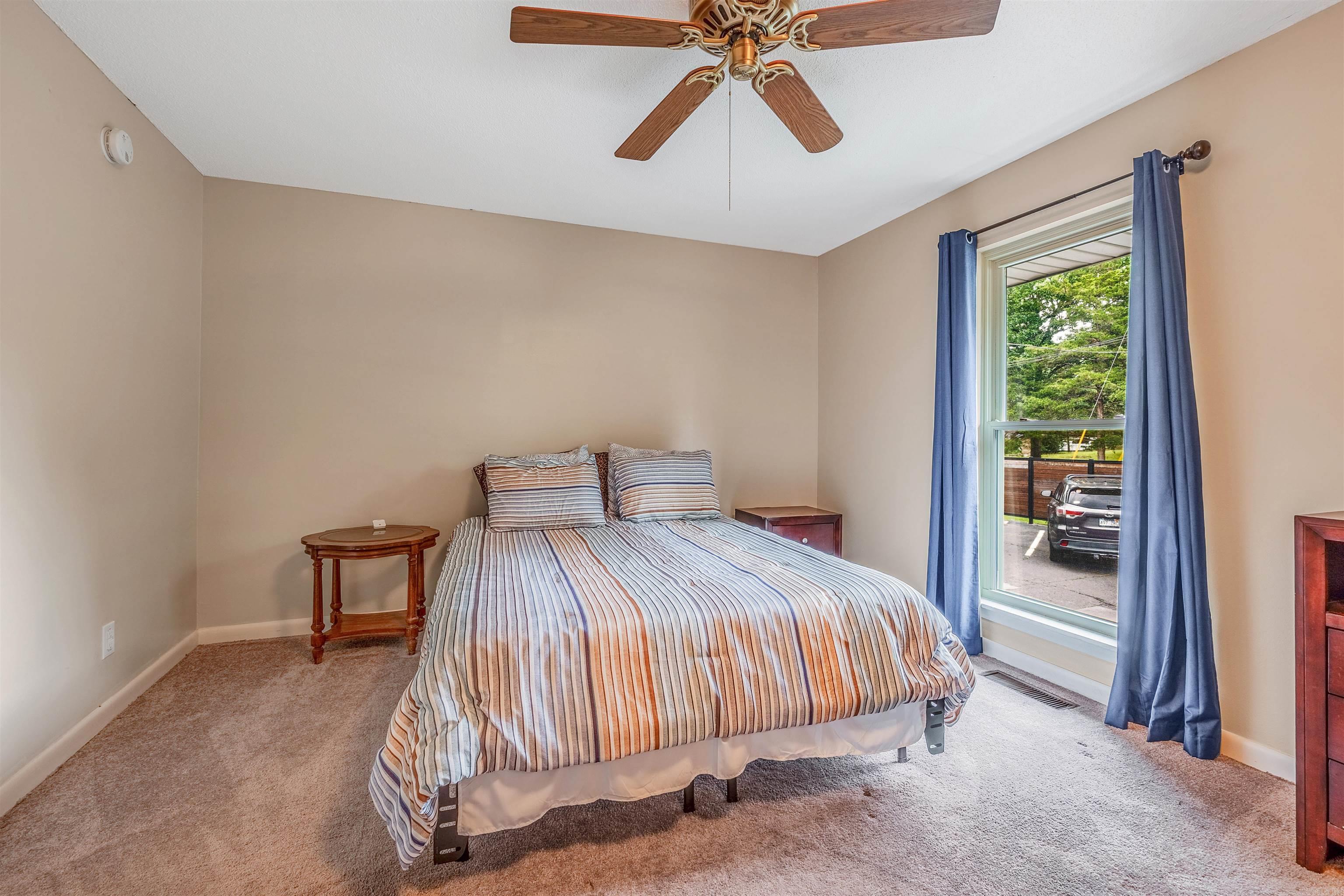 DISCOVERY BAY COLONY REG. - Residential