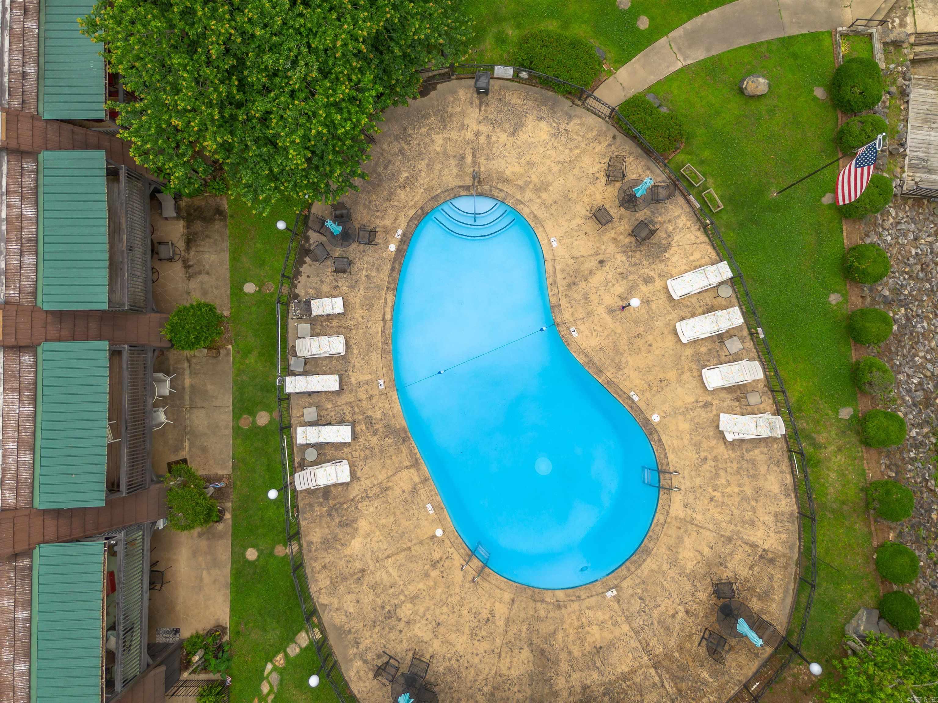 DISCOVERY BAY COLONY REG. - Residential