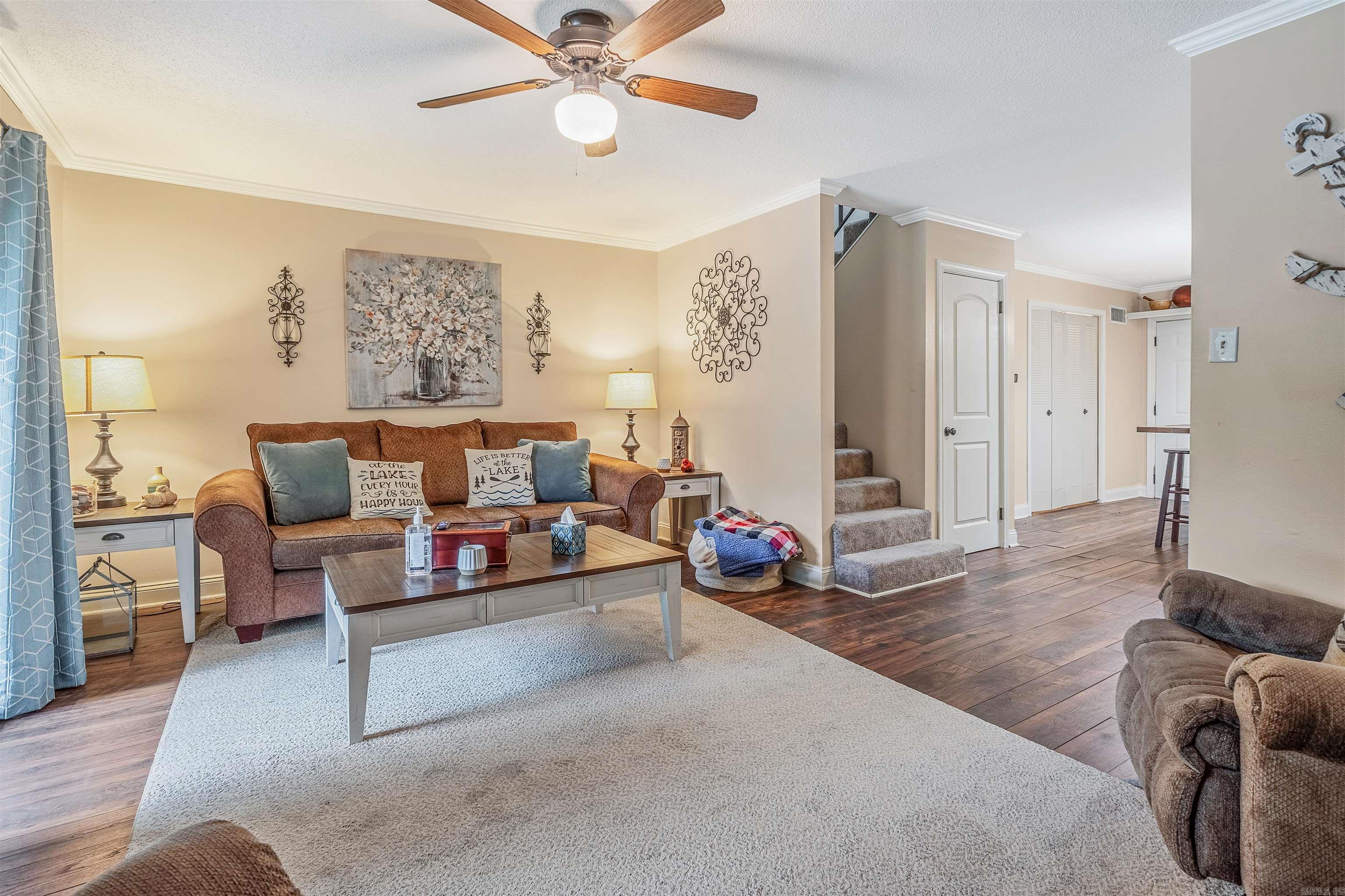 DISCOVERY BAY COLONY REG. - Residential