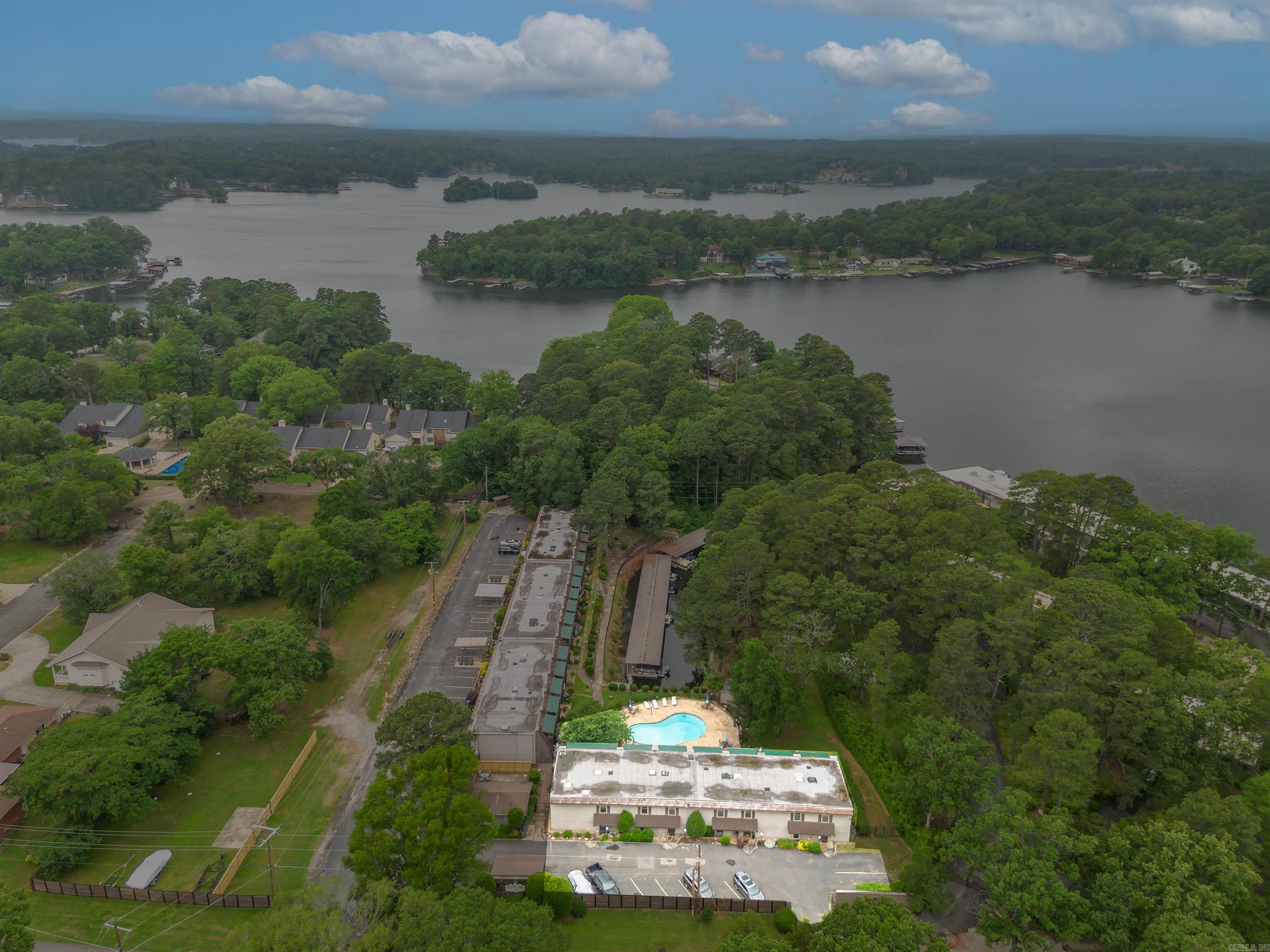 DISCOVERY BAY COLONY REG. - Residential