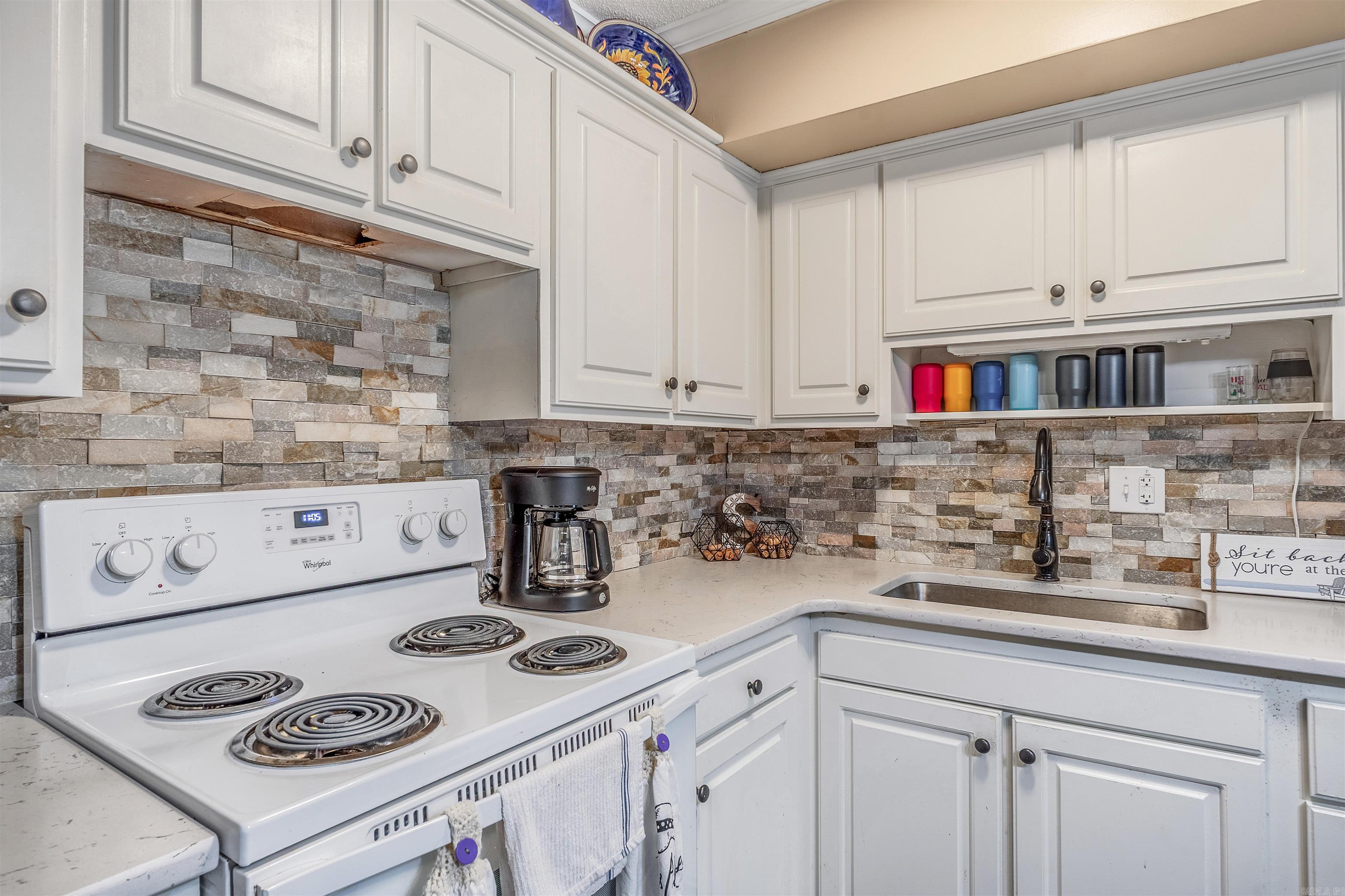 DISCOVERY BAY COLONY REG. - Residential