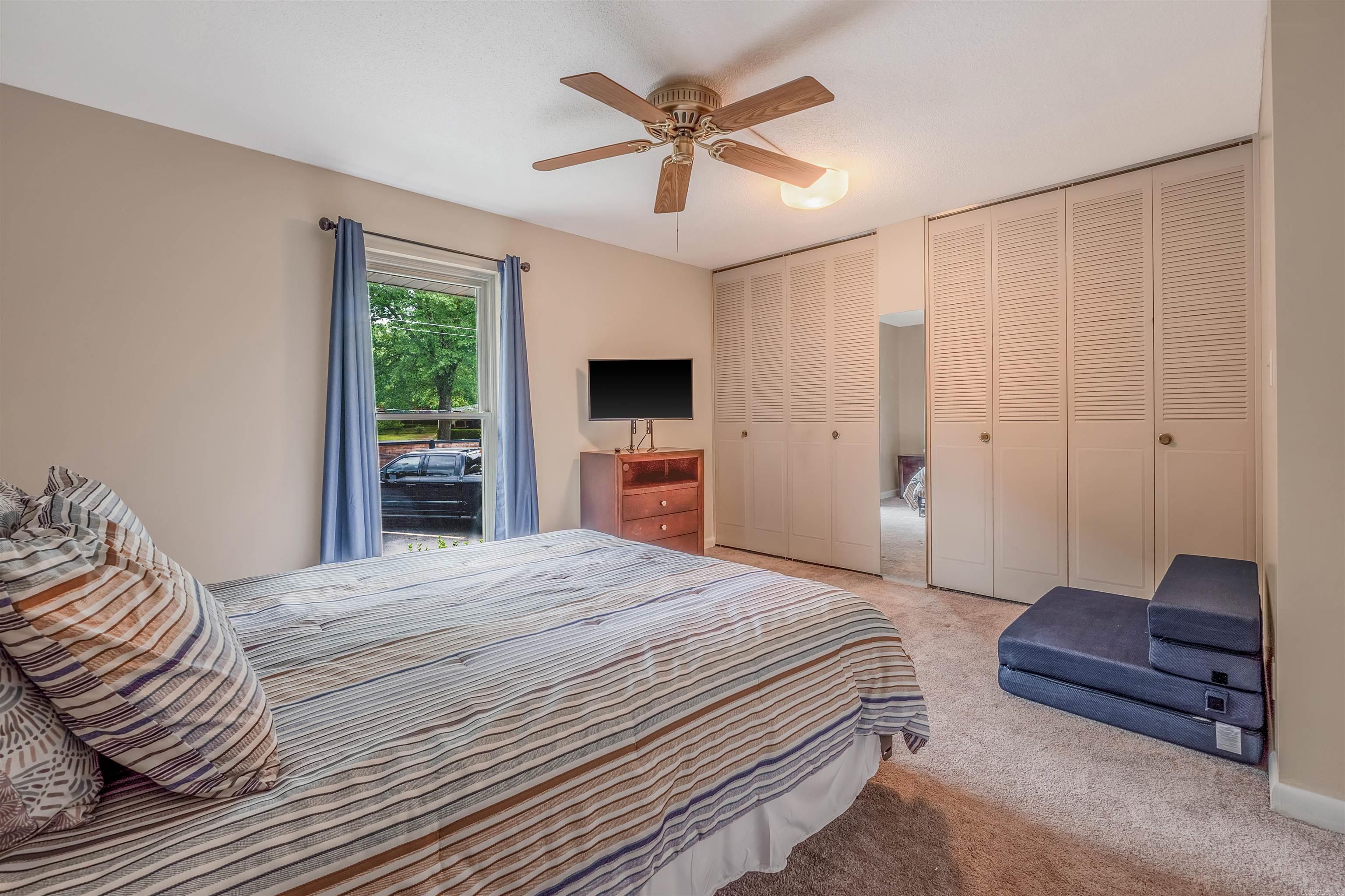 DISCOVERY BAY COLONY REG. - Residential