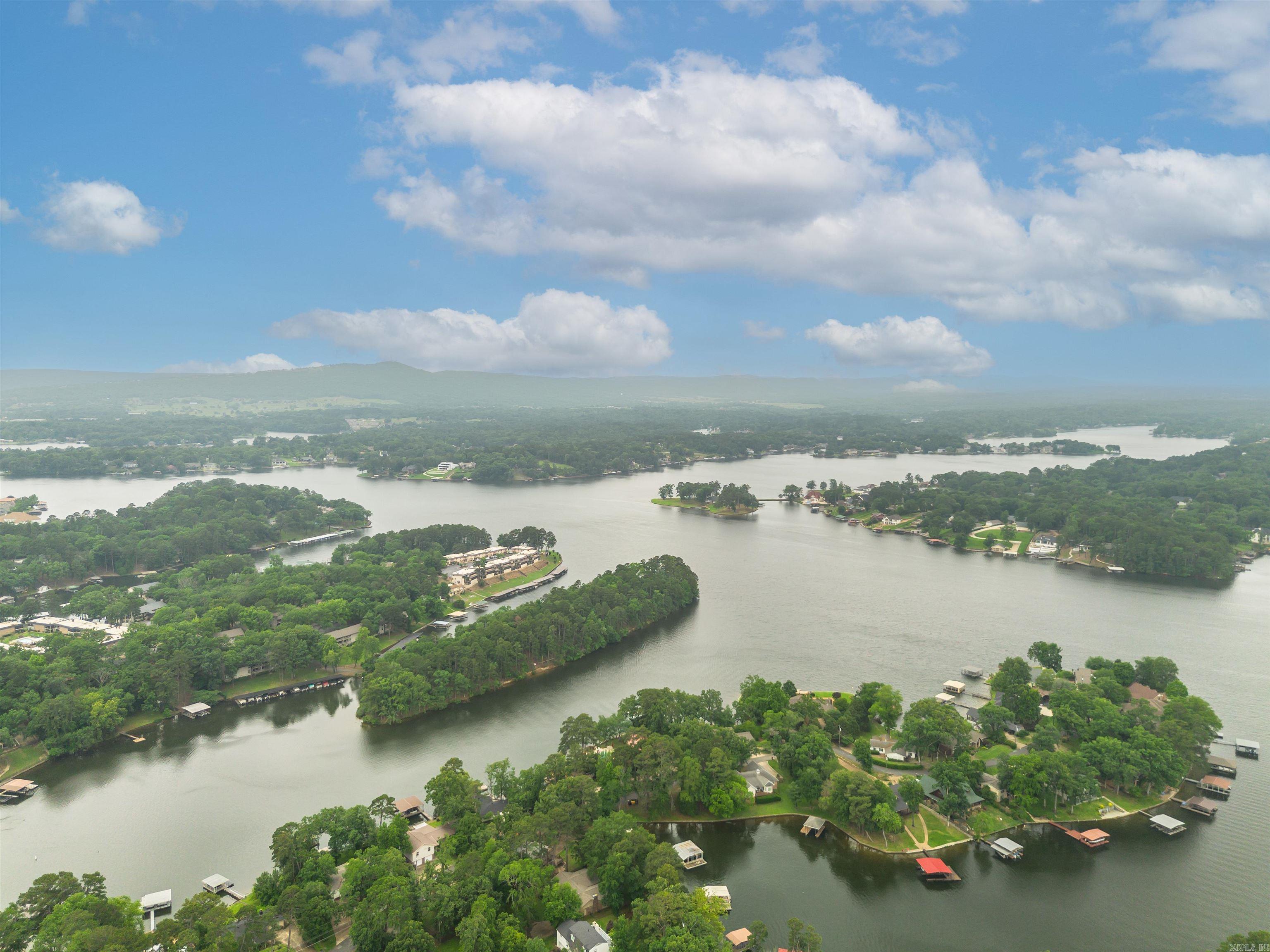 DISCOVERY BAY COLONY REG. - Residential