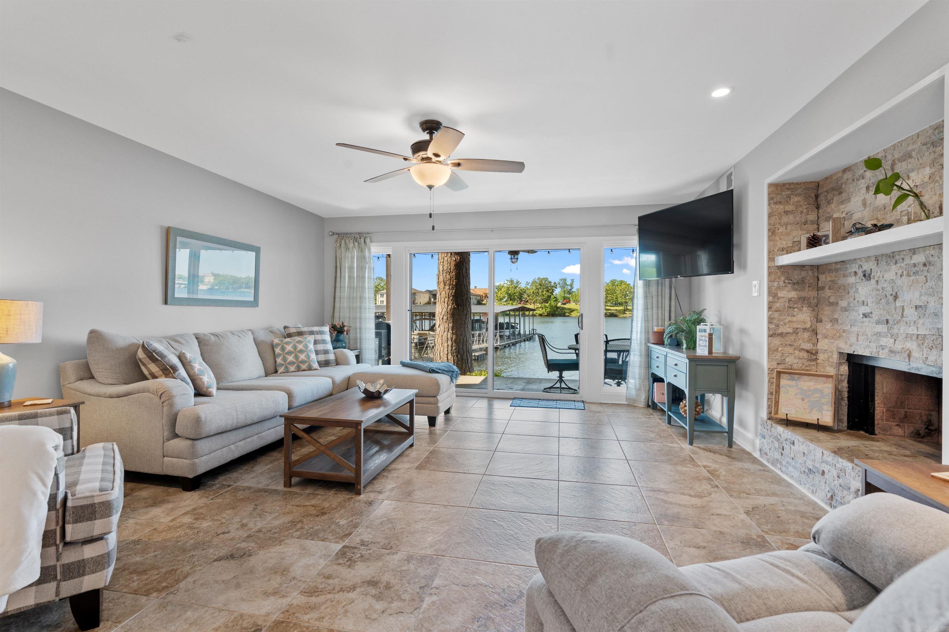 SOUTH SHORE HPR - Residential