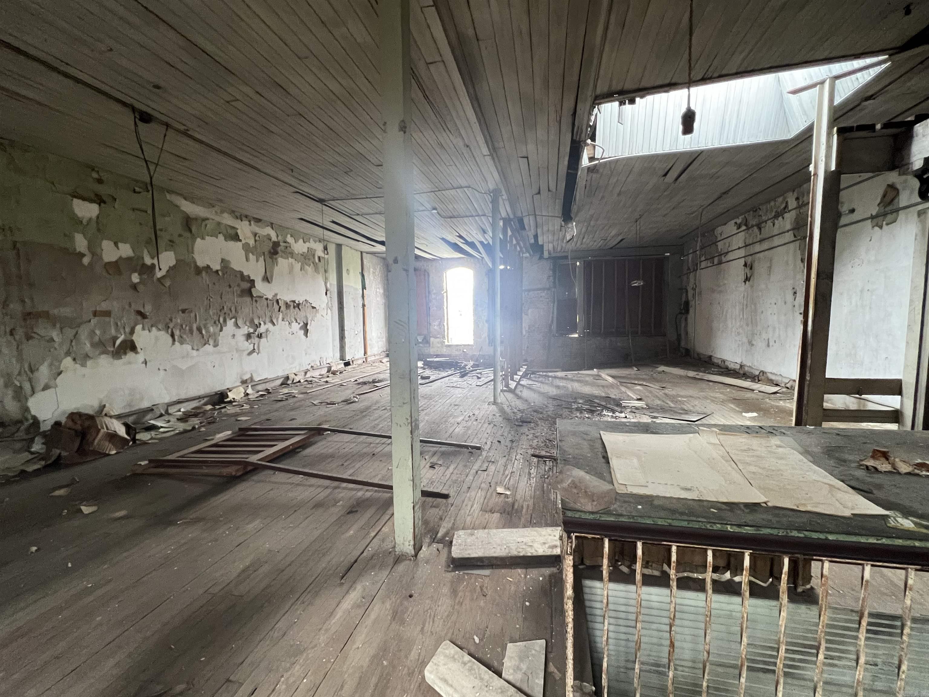 Old Town - Commercial Sale