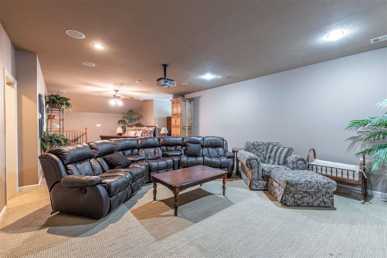 LYNNFIELD CE - Residential