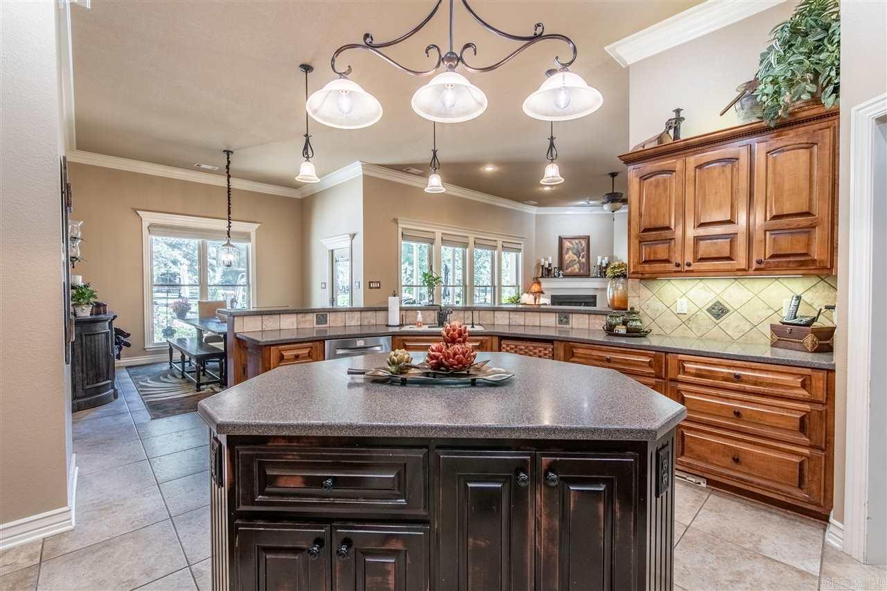 LYNNFIELD CE - Residential