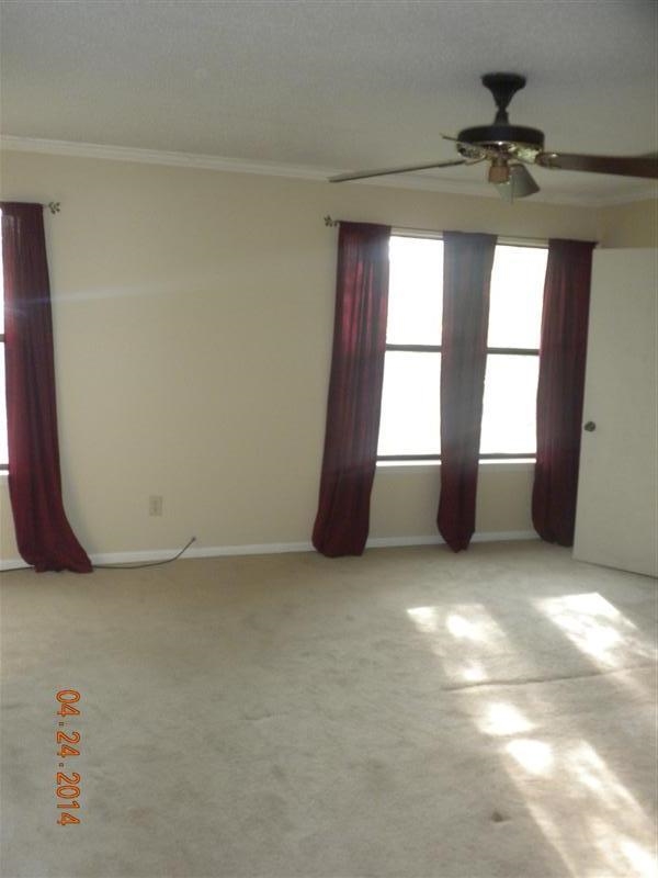 Marlowe Manor - Residential