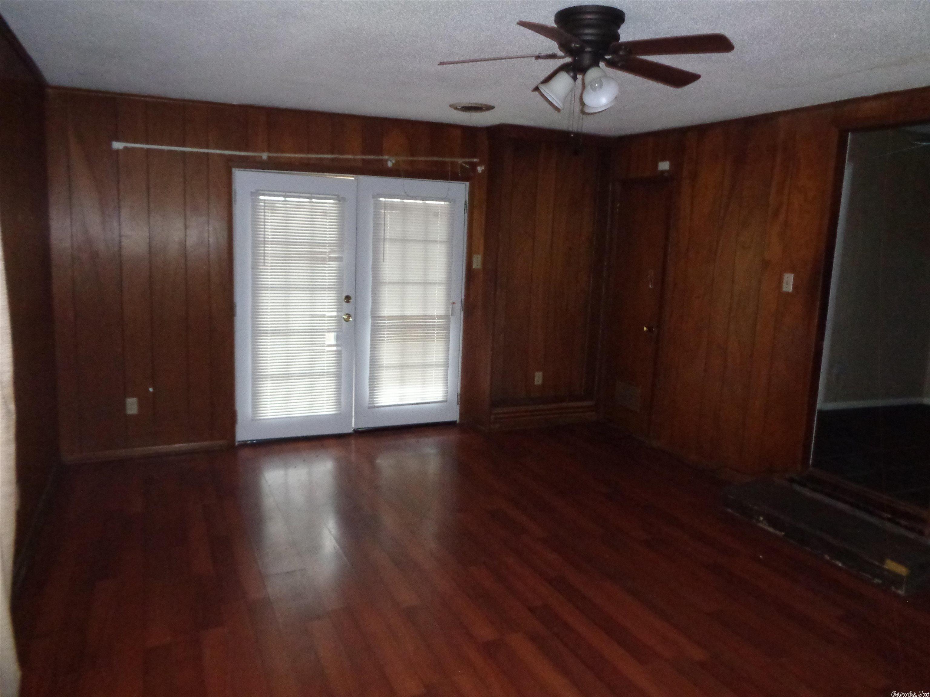 Adams Replat No 1 - Residential Lease