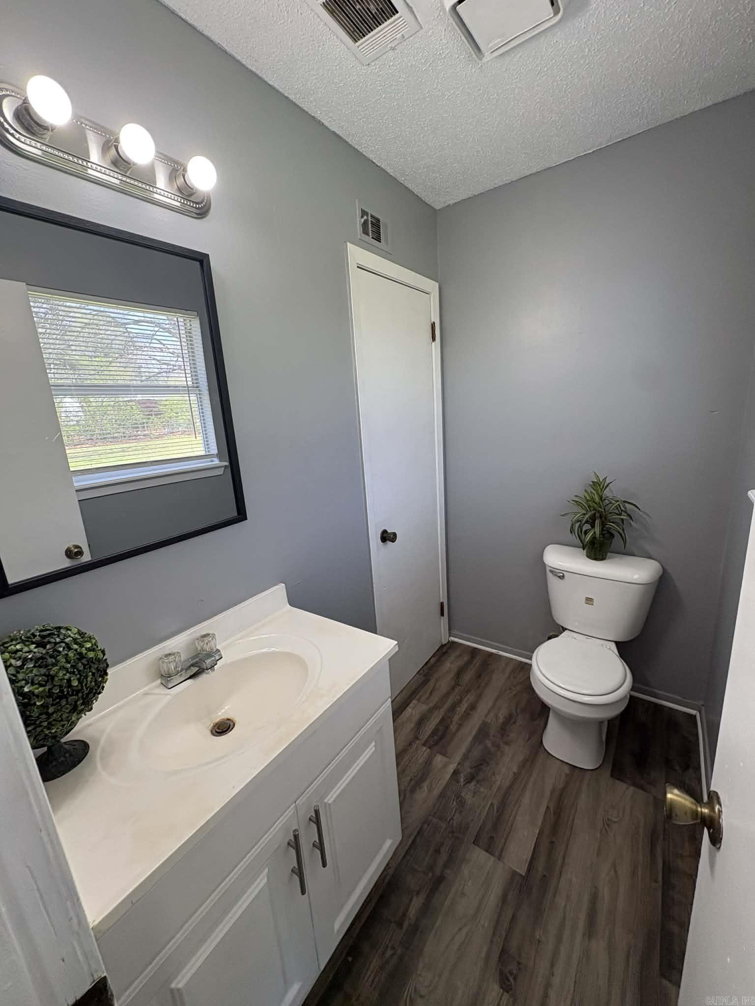 MEADOWLARK - Residential