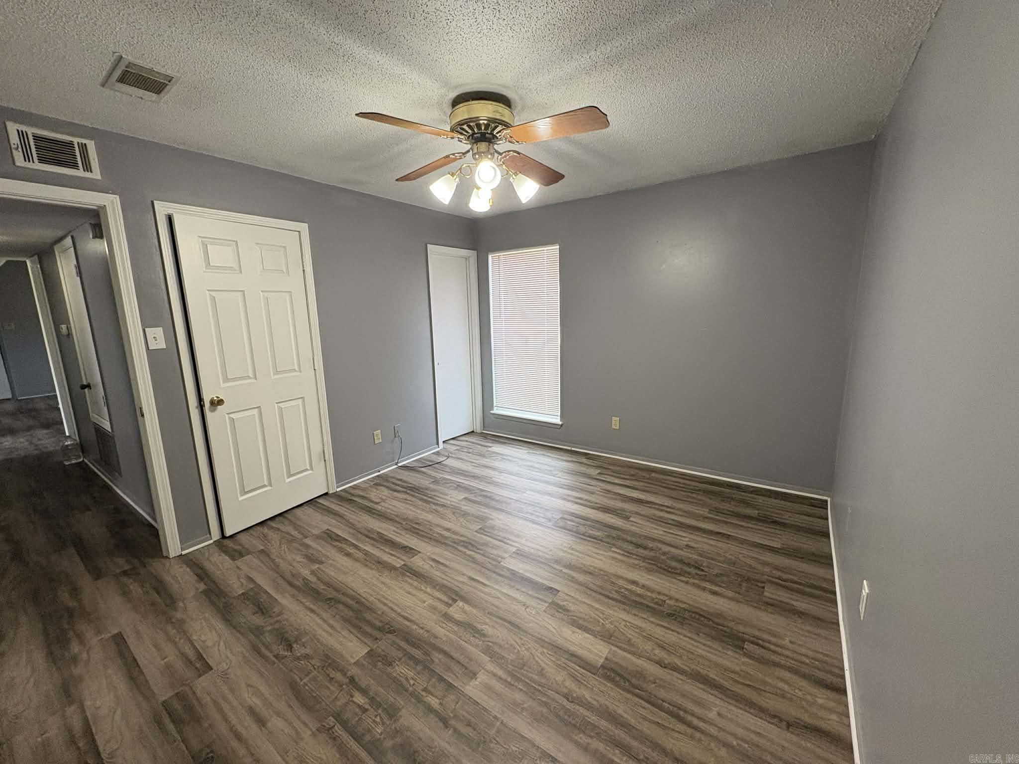 MEADOWLARK - Residential