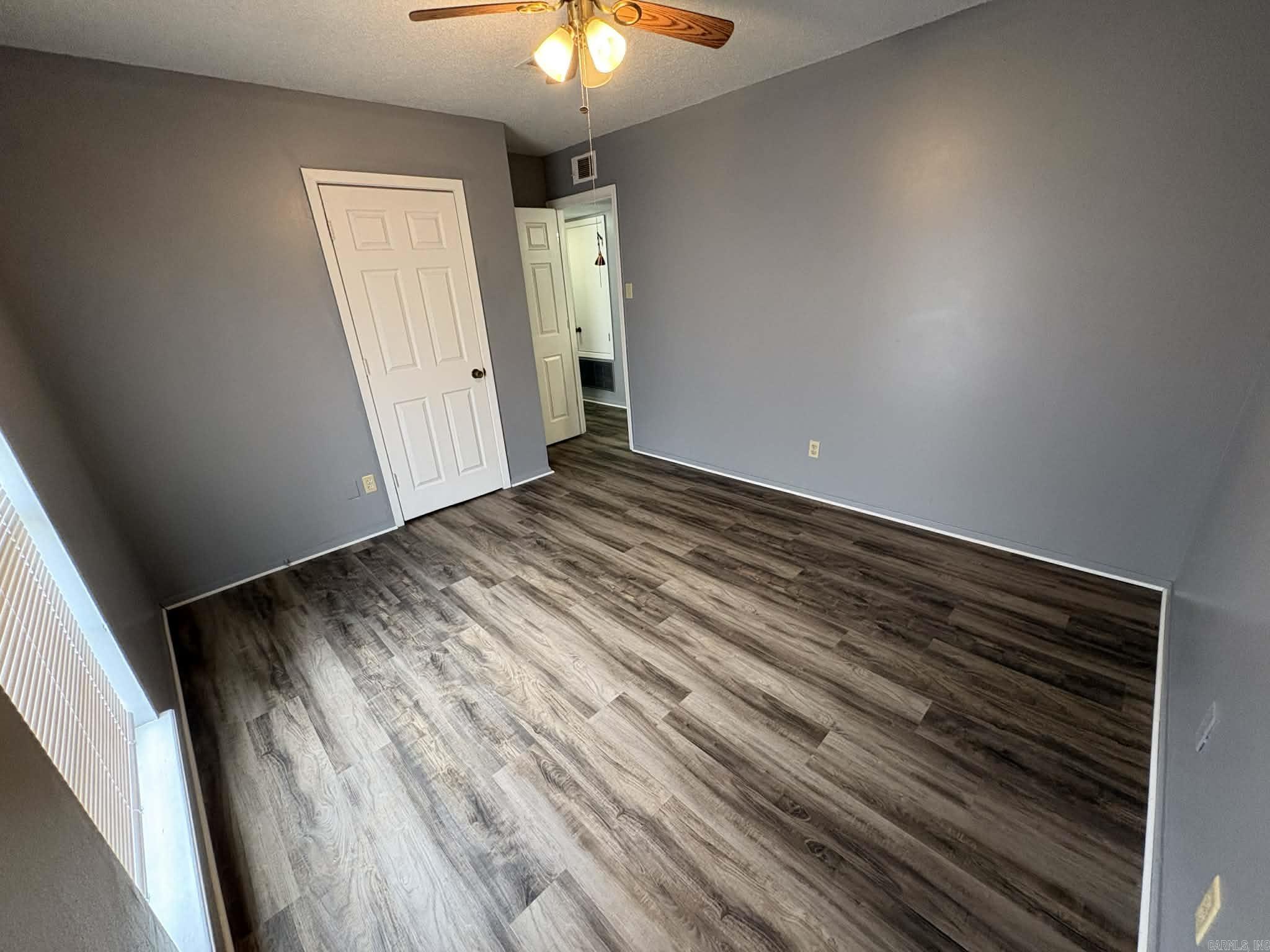 MEADOWLARK - Residential