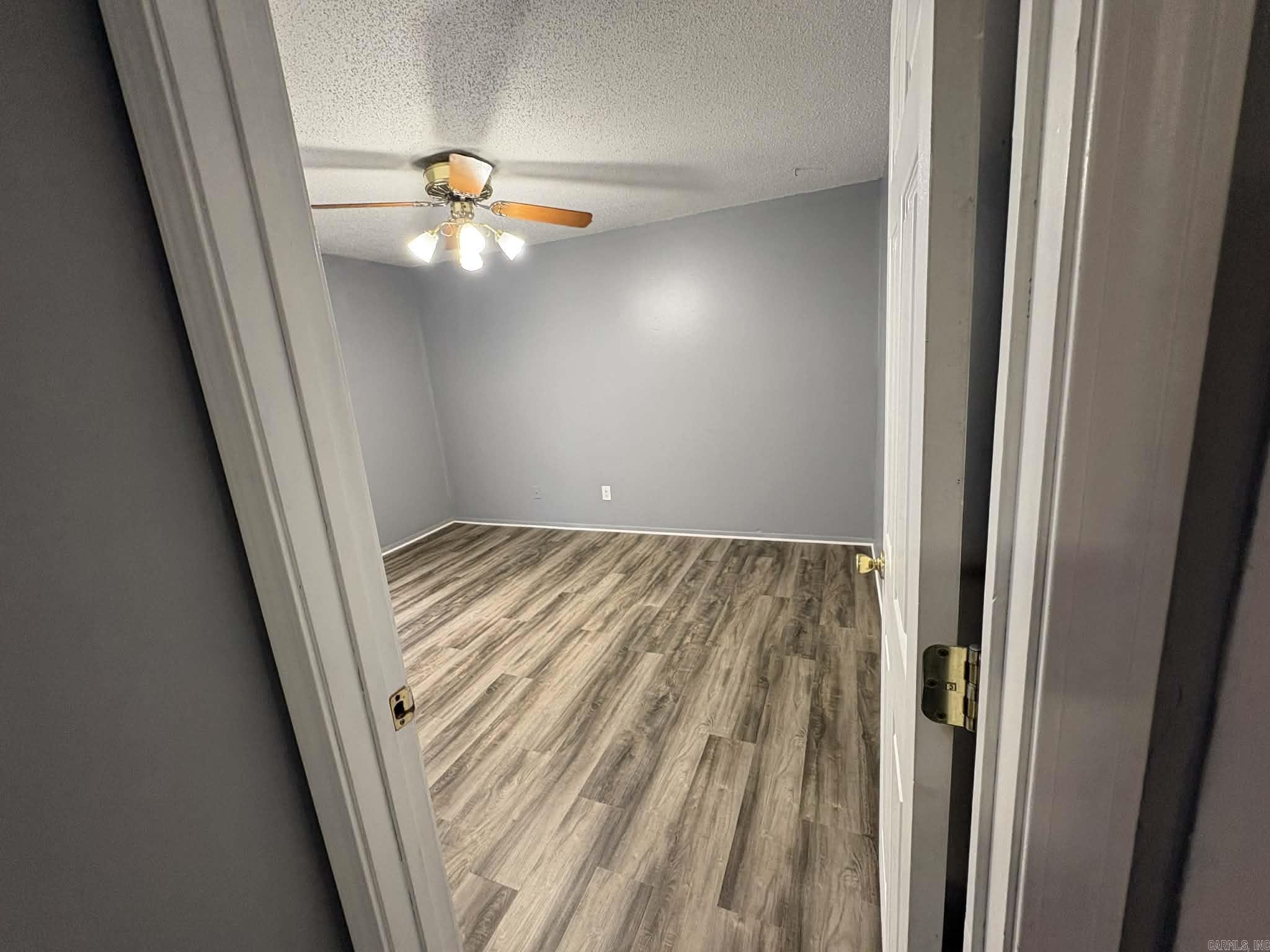 MEADOWLARK - Residential