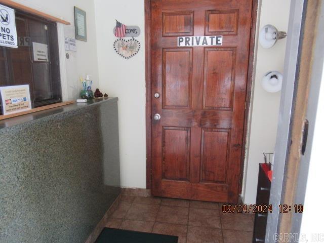 Clinton Original - Commercial Sale