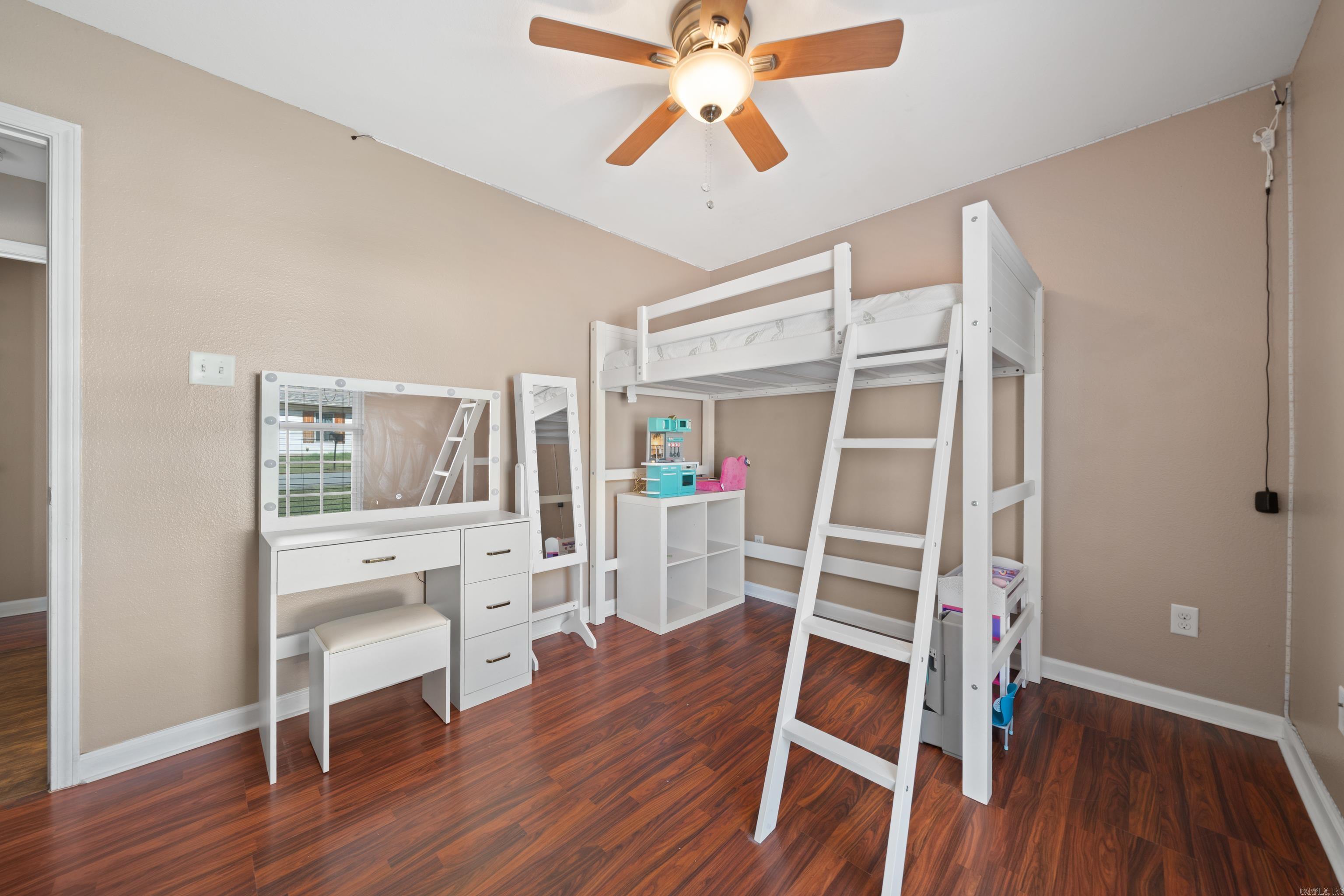 PINE GROVE - Residential