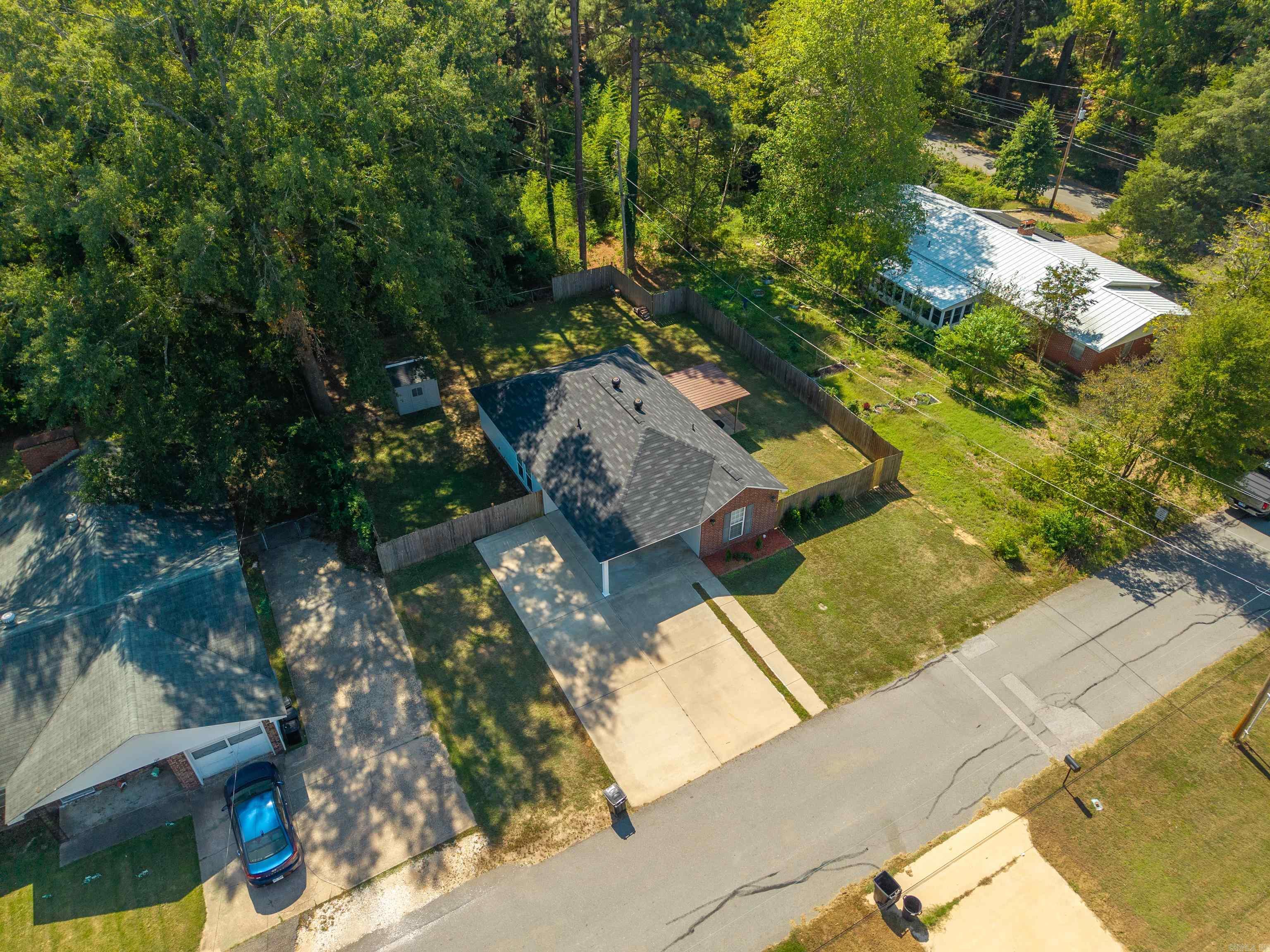 PINE GROVE - Residential