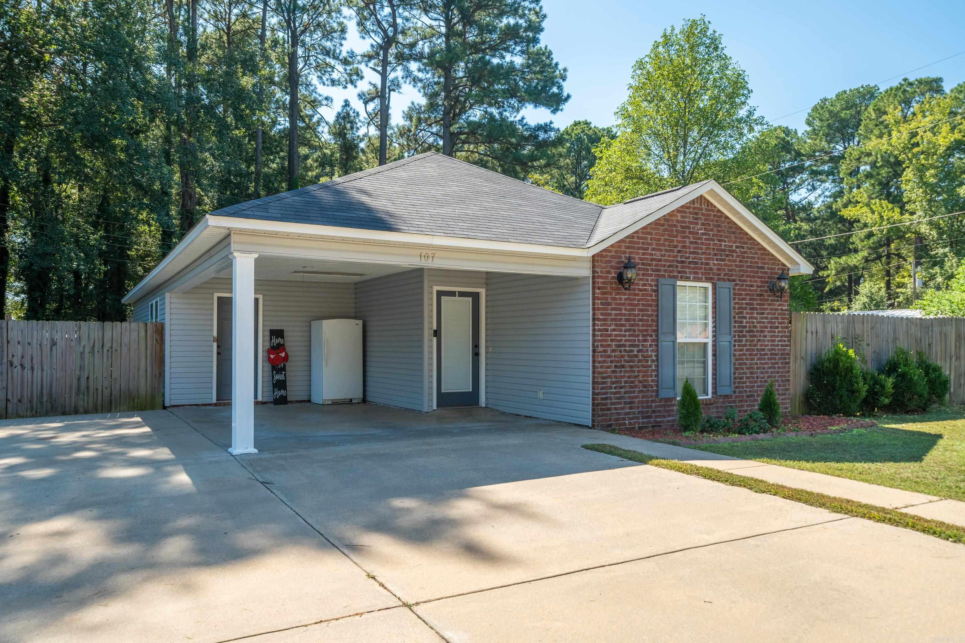 PINE GROVE - Residential