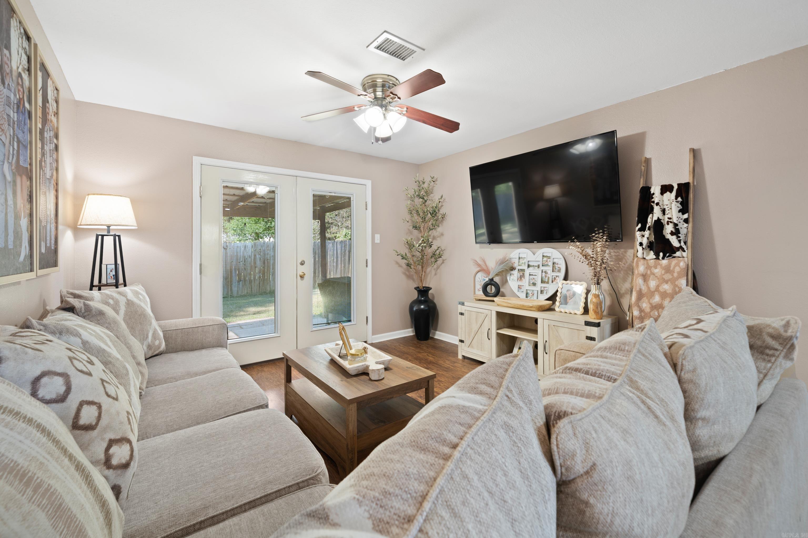 PINE GROVE - Residential